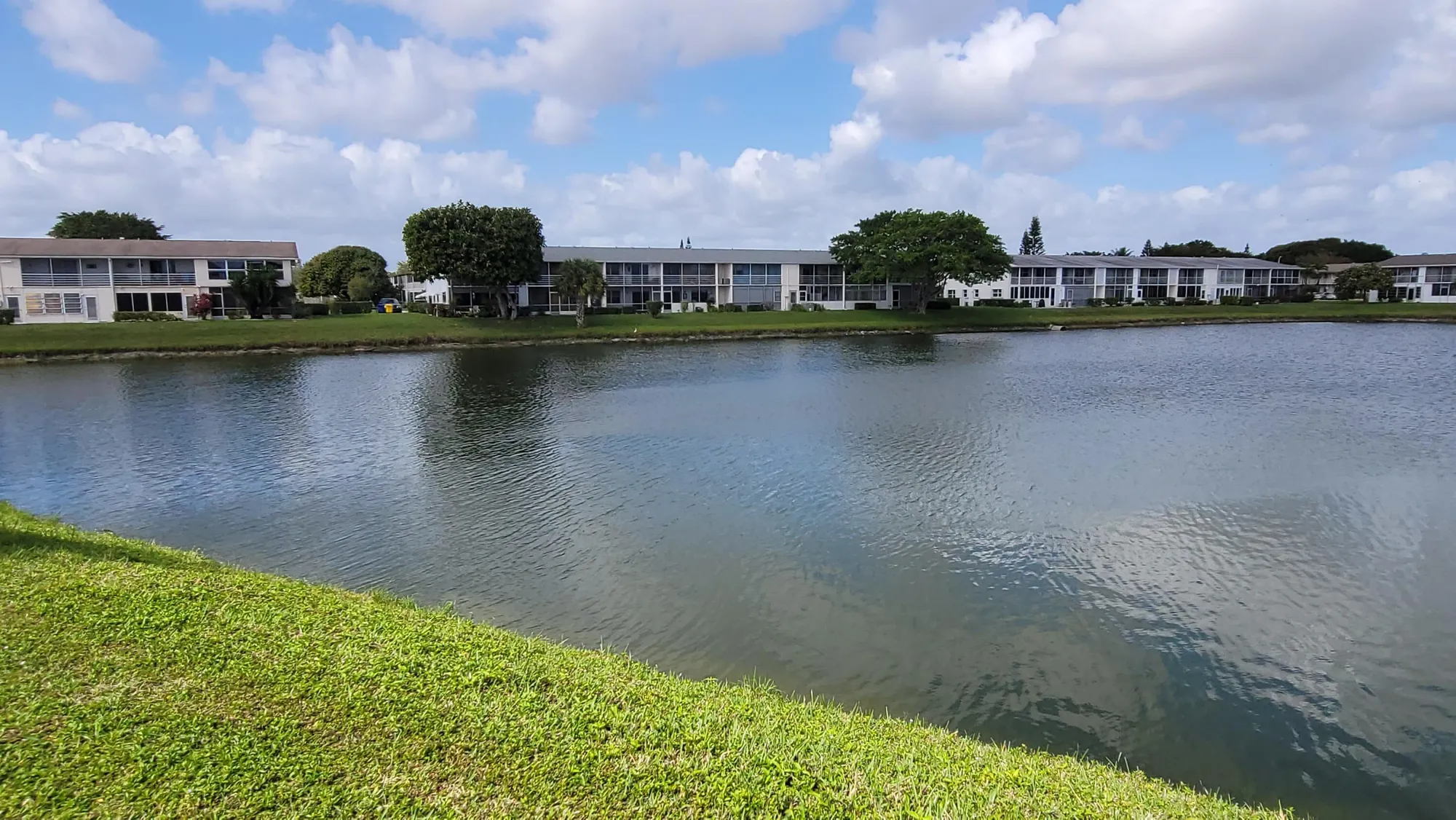 Property Slideshow image 42 of 60 | 114 chatham e unit e, West Palm Beach, FL, 33417