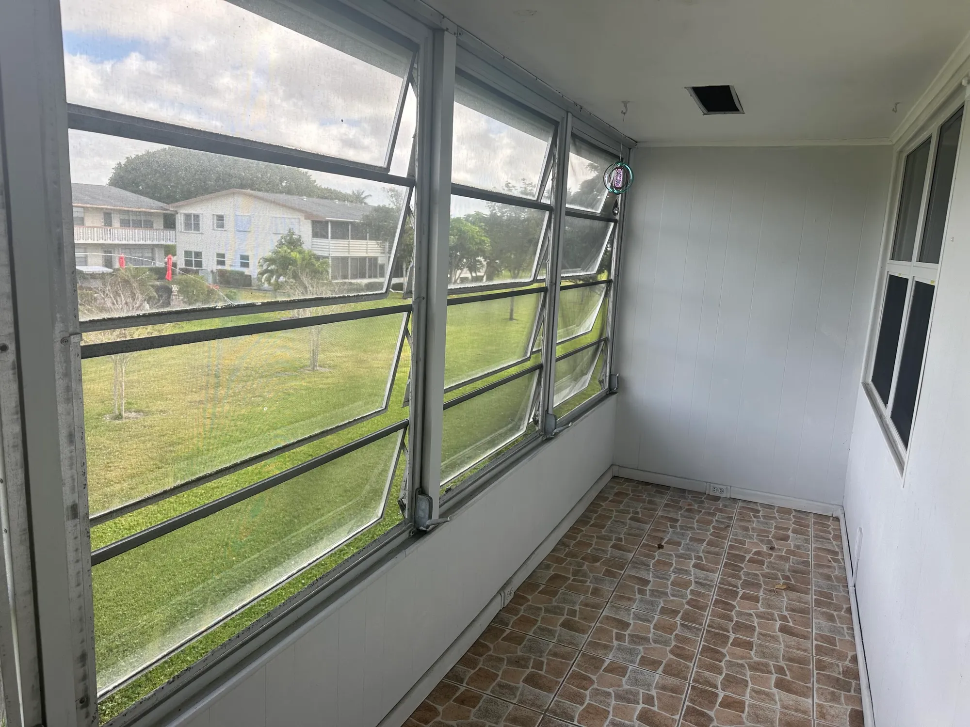 Property Slideshow image 11 of 11 | 155 windsor g, West Palm Beach, FL, 33417