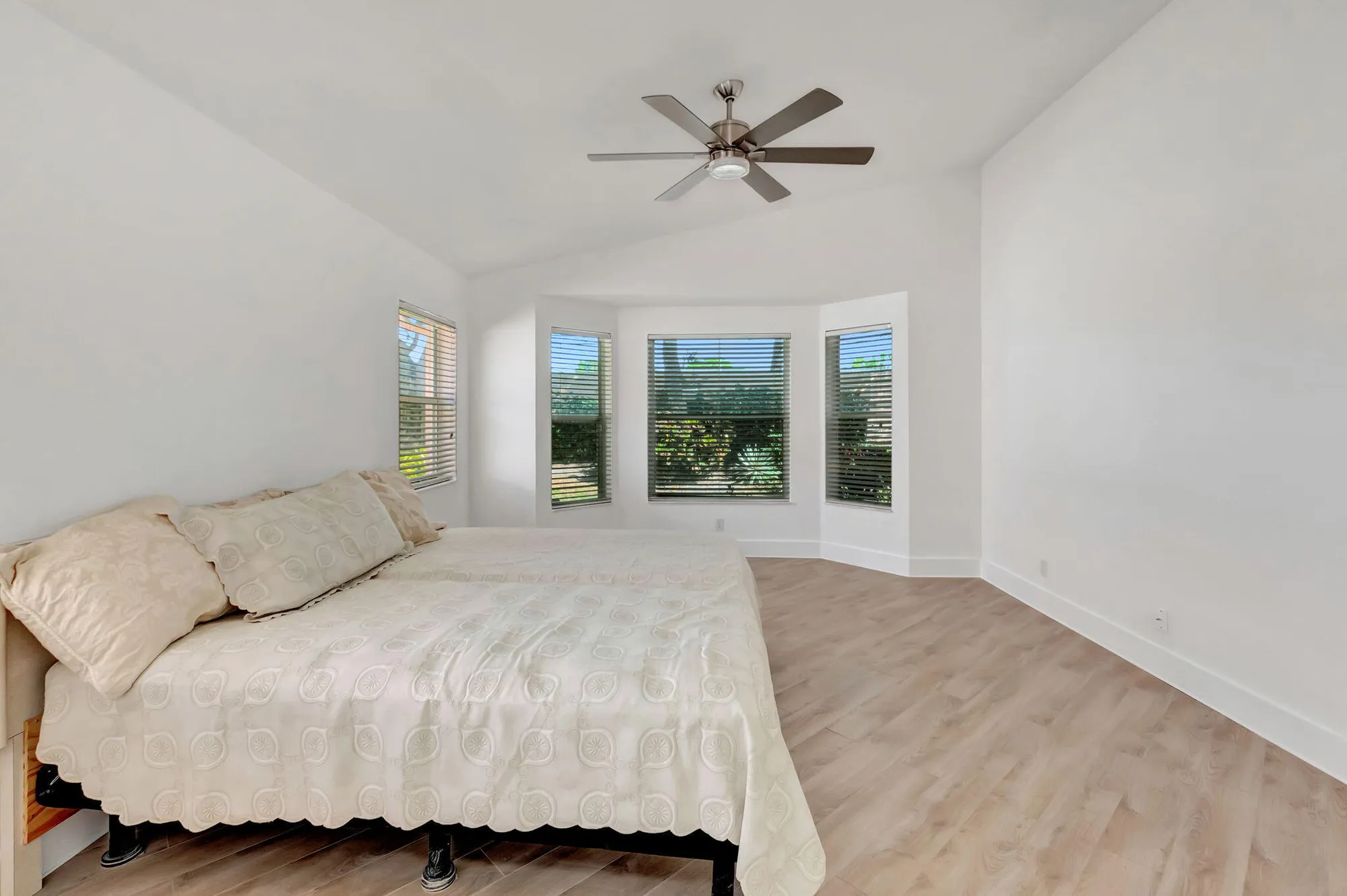 Property Slideshow image 13 of 56 | 11752 dove hollow ave, Boynton Beach, FL, 33437
