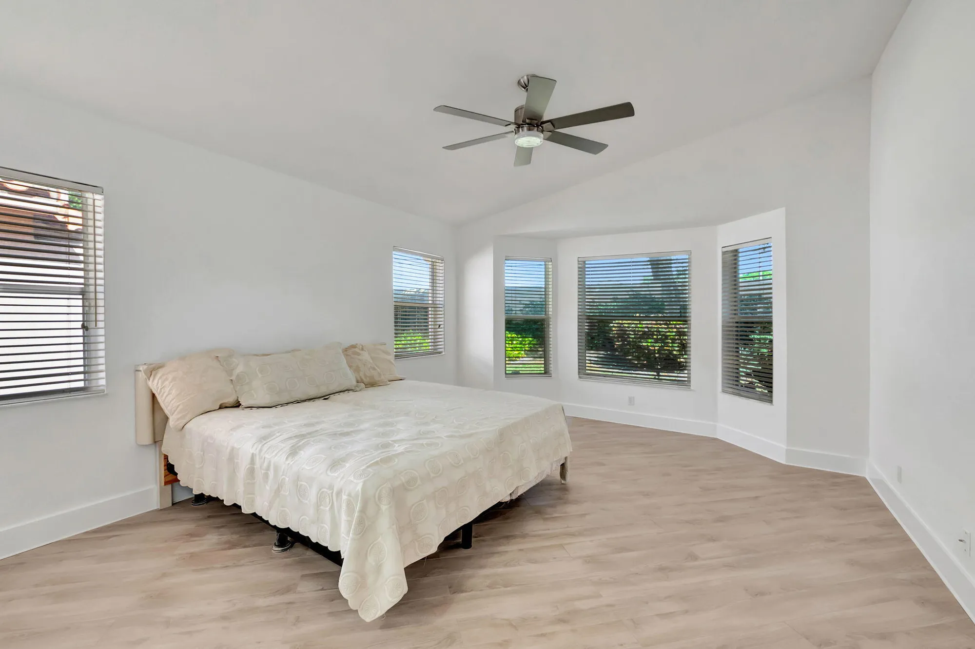 Property Slideshow image 12 of 56 | 11752 dove hollow ave, Boynton Beach, FL, 33437