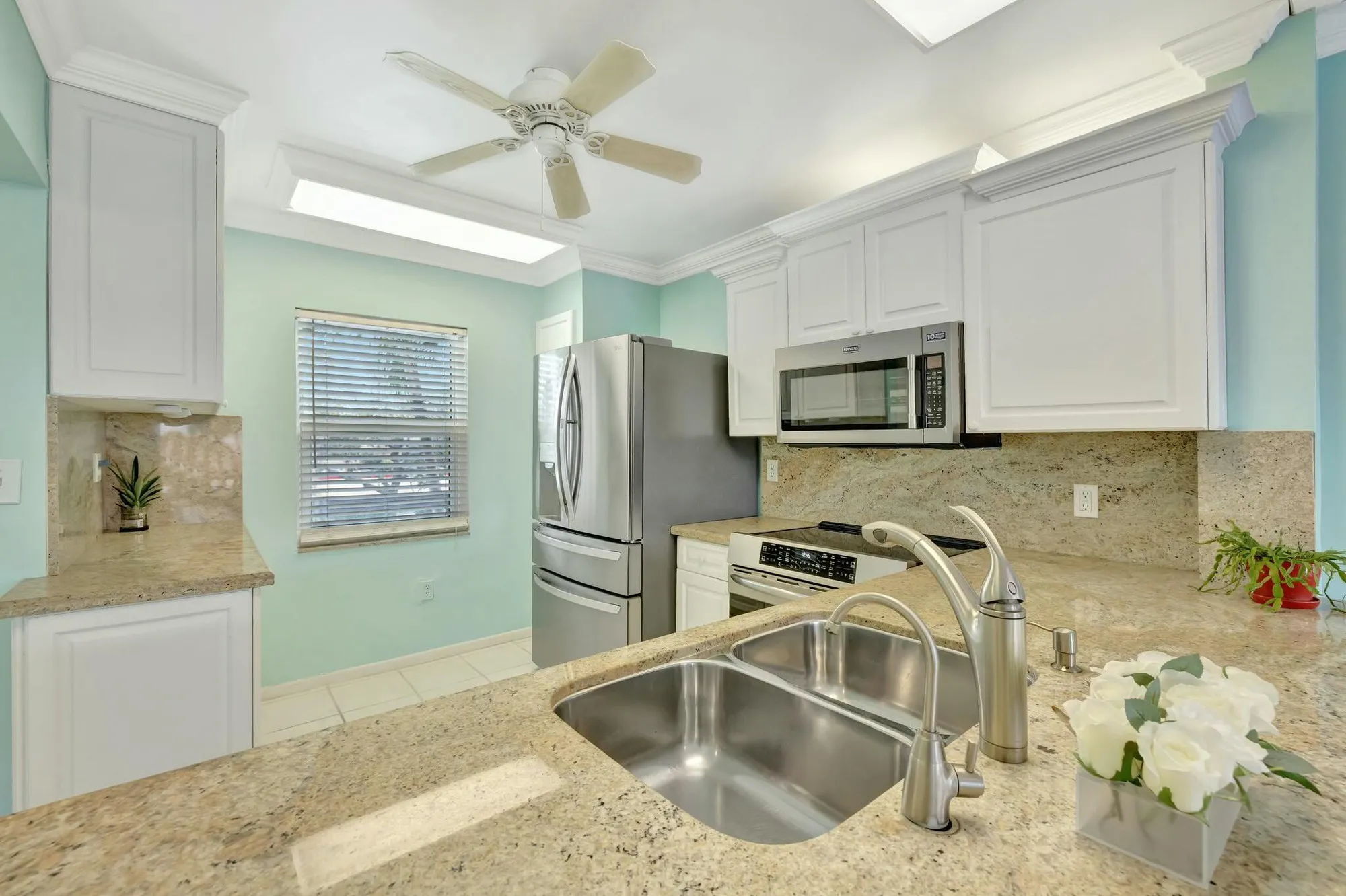 Property Slideshow image 8 of 40 | 1950 sw palm city rd 4203, Stuart, FL, 34994