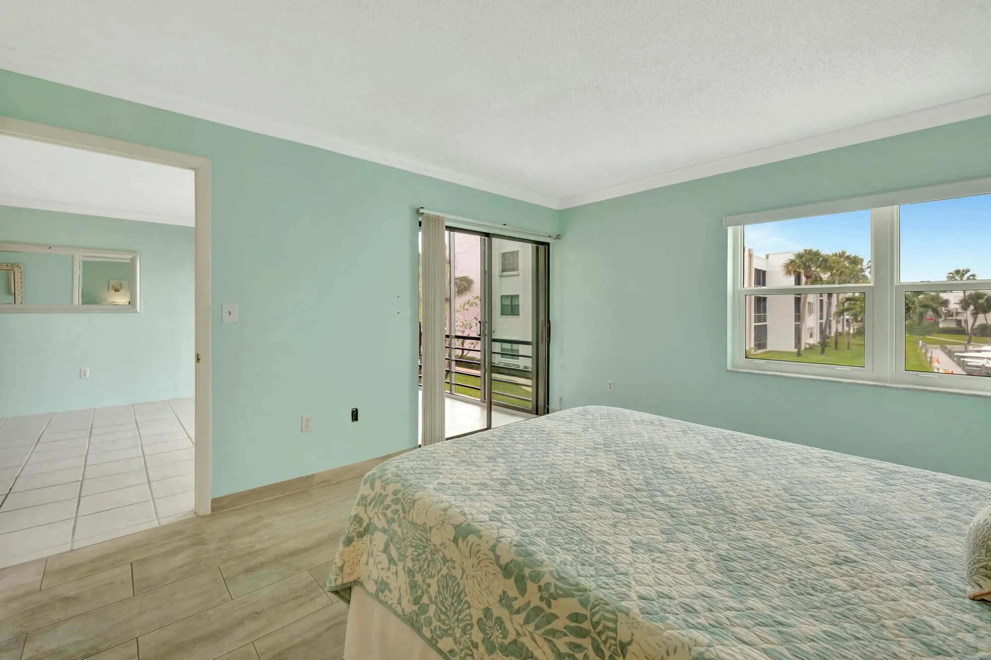 Property Slideshow image 16 of 40 | 1950 sw palm city rd 4203, Stuart, FL, 34994