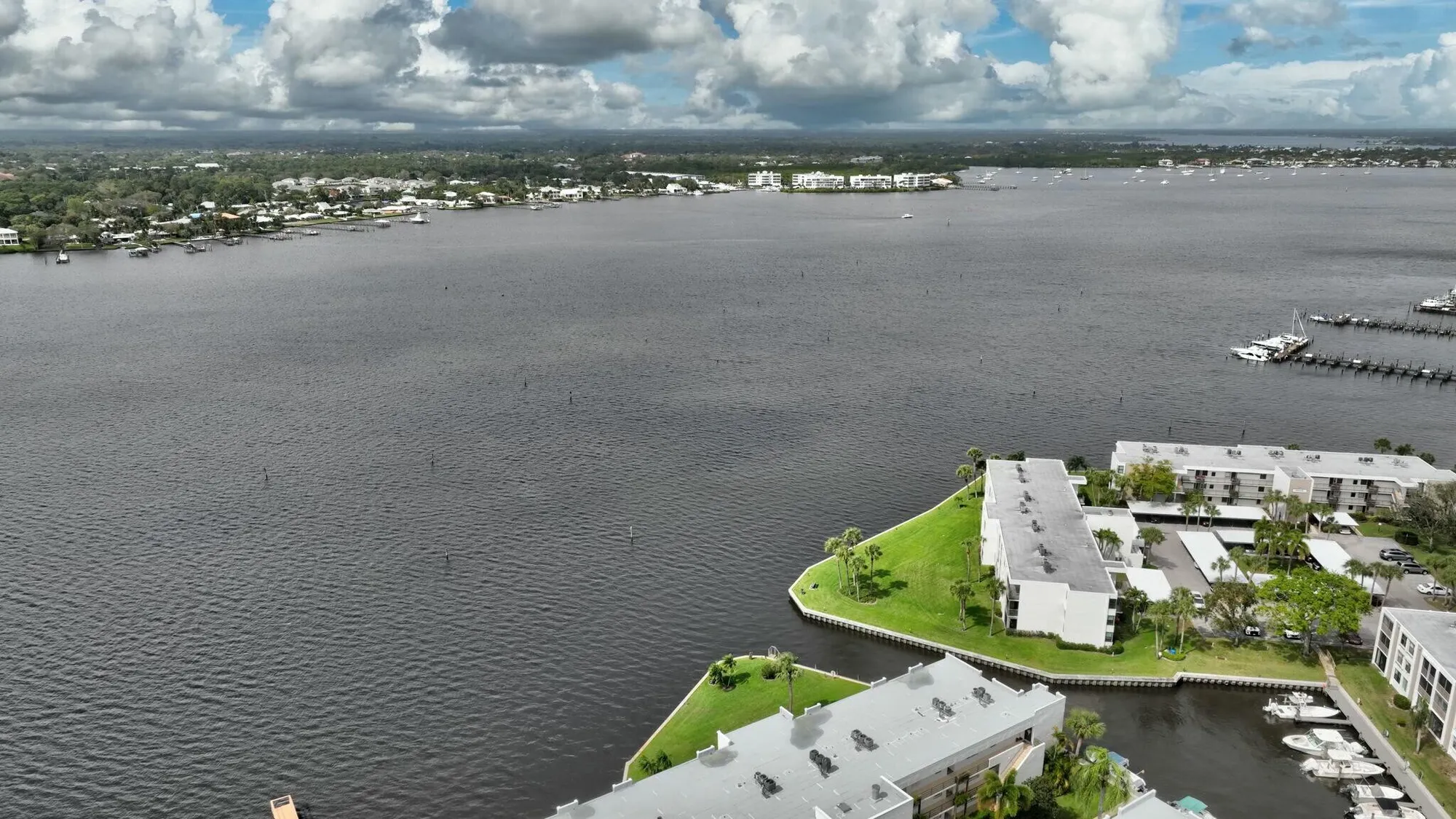 Property Slideshow image 36 of 40 | 1950 sw palm city rd 4203, Stuart, FL, 34994