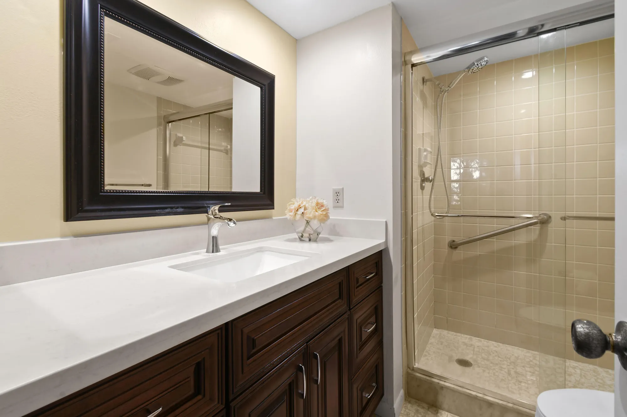 Property Slideshow image 13 of 43 | 4640 lucerne lakes blvd 306, Lake Worth, FL, 33467