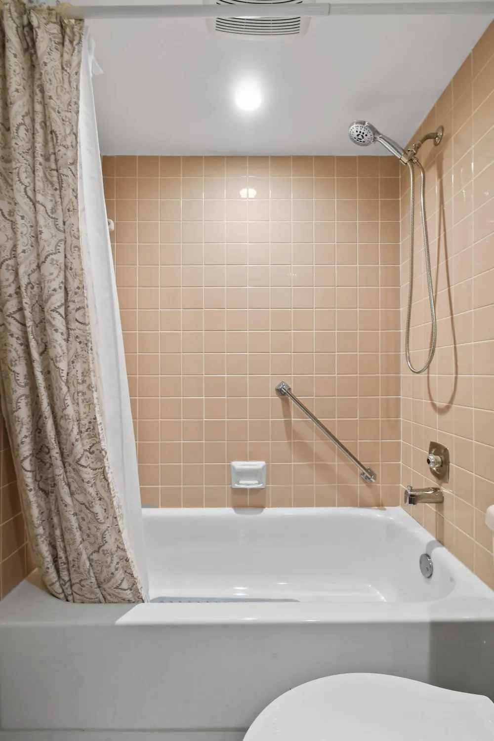 Property Slideshow image 22 of 43 | 4640 lucerne lakes blvd 306, Lake Worth, FL, 33467