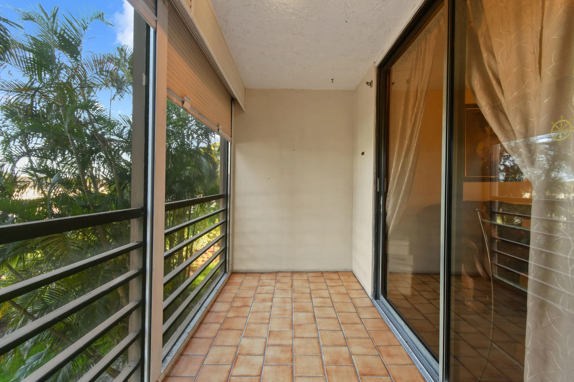 Property Slideshow image 26 of 43 | 4640 lucerne lakes blvd 306, Lake Worth, FL, 33467