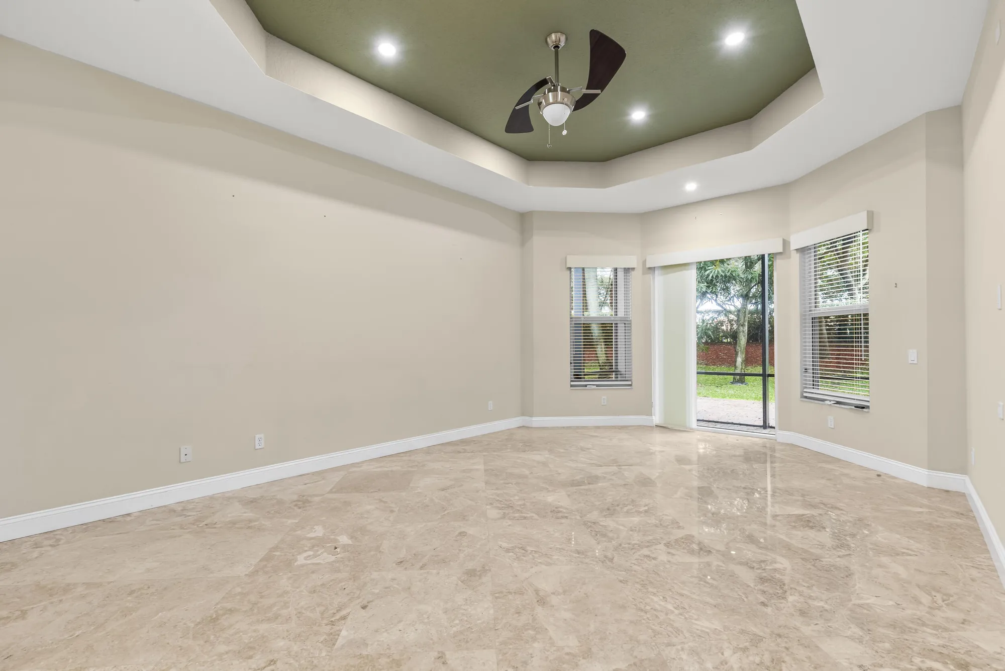 Property Slideshow image 19 of 89 | 6966 great falls cir, Boynton Beach, FL, 33437