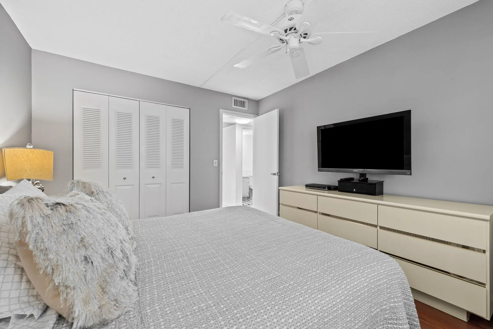 Property Slideshow image 9 of 17 | 43 windsor c, West Palm Beach, FL, 33417