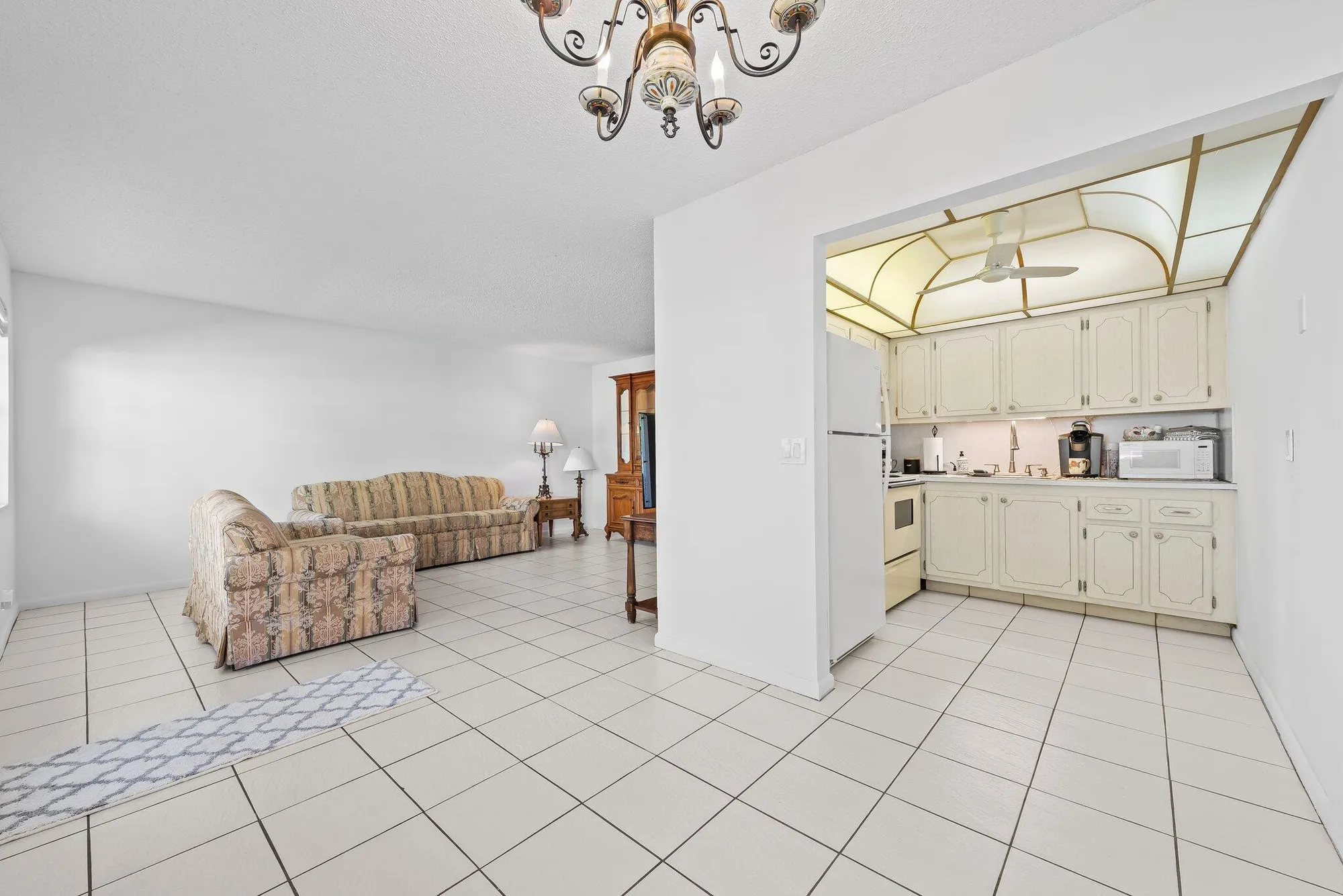 Property Slideshow image 14 of 17 | 43 windsor c, West Palm Beach, FL, 33417
