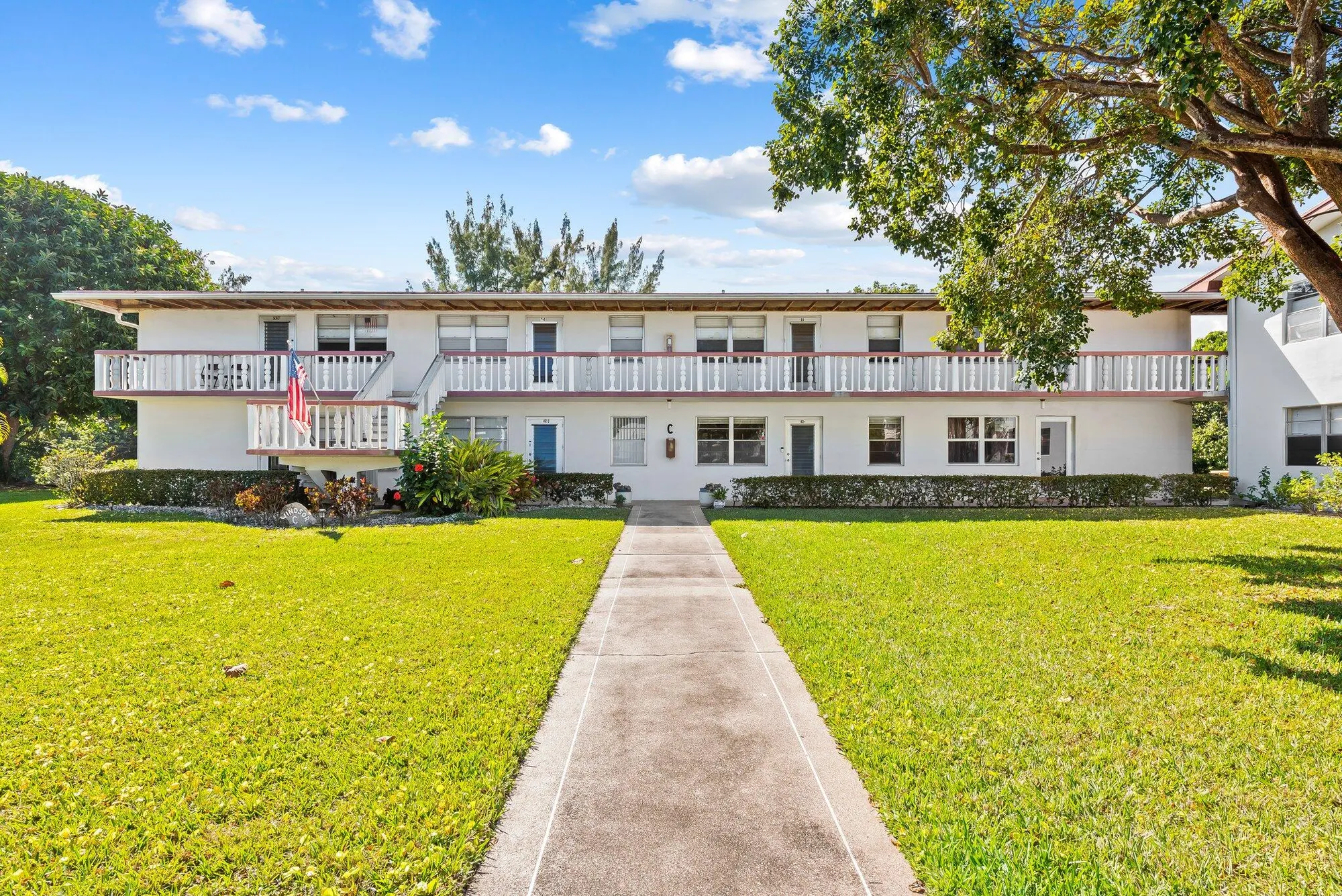 Property Slideshow image 1 of 17 | 43 windsor c, West Palm Beach, FL, 33417