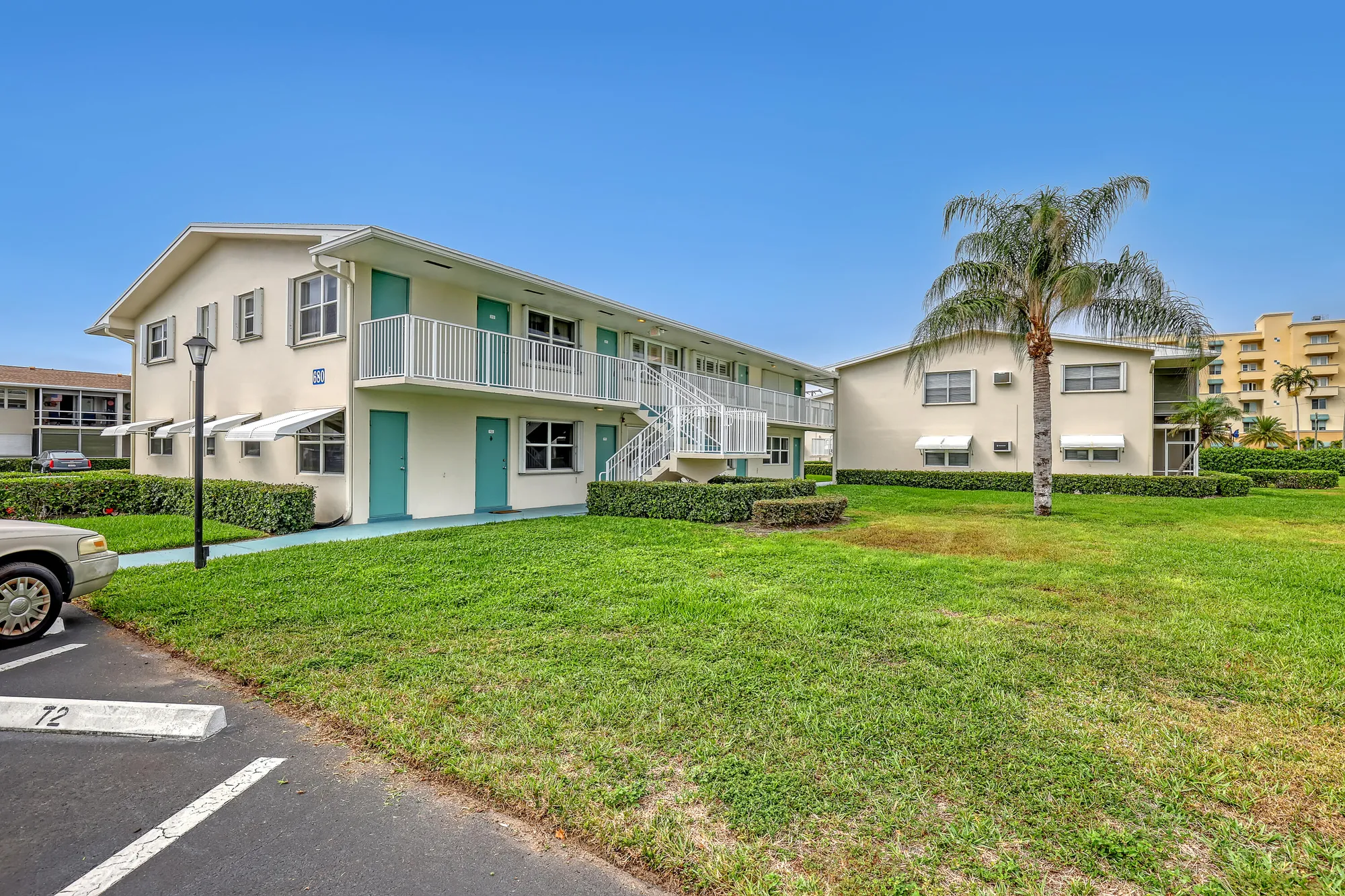 Property Slideshow image 2 of 56 | 680 horizons 110, Boynton Beach, FL, 33435