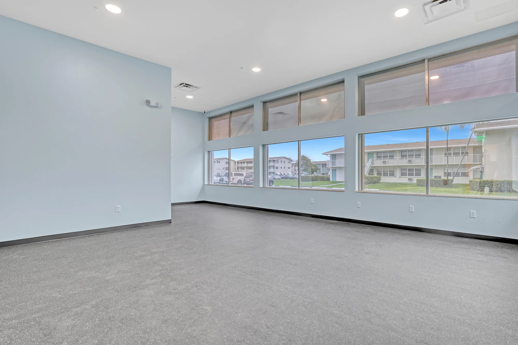 Property Slideshow image 29 of 56 | 680 horizons 110, Boynton Beach, FL, 33435