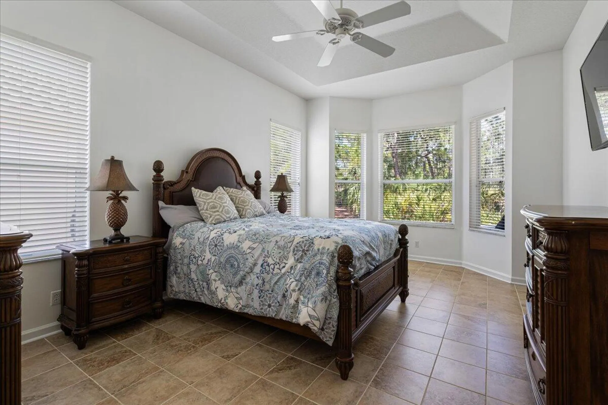 Property Slideshow image 23 of 64 | 284 nw toscane trl, Port Saint Lucie, FL, 34986