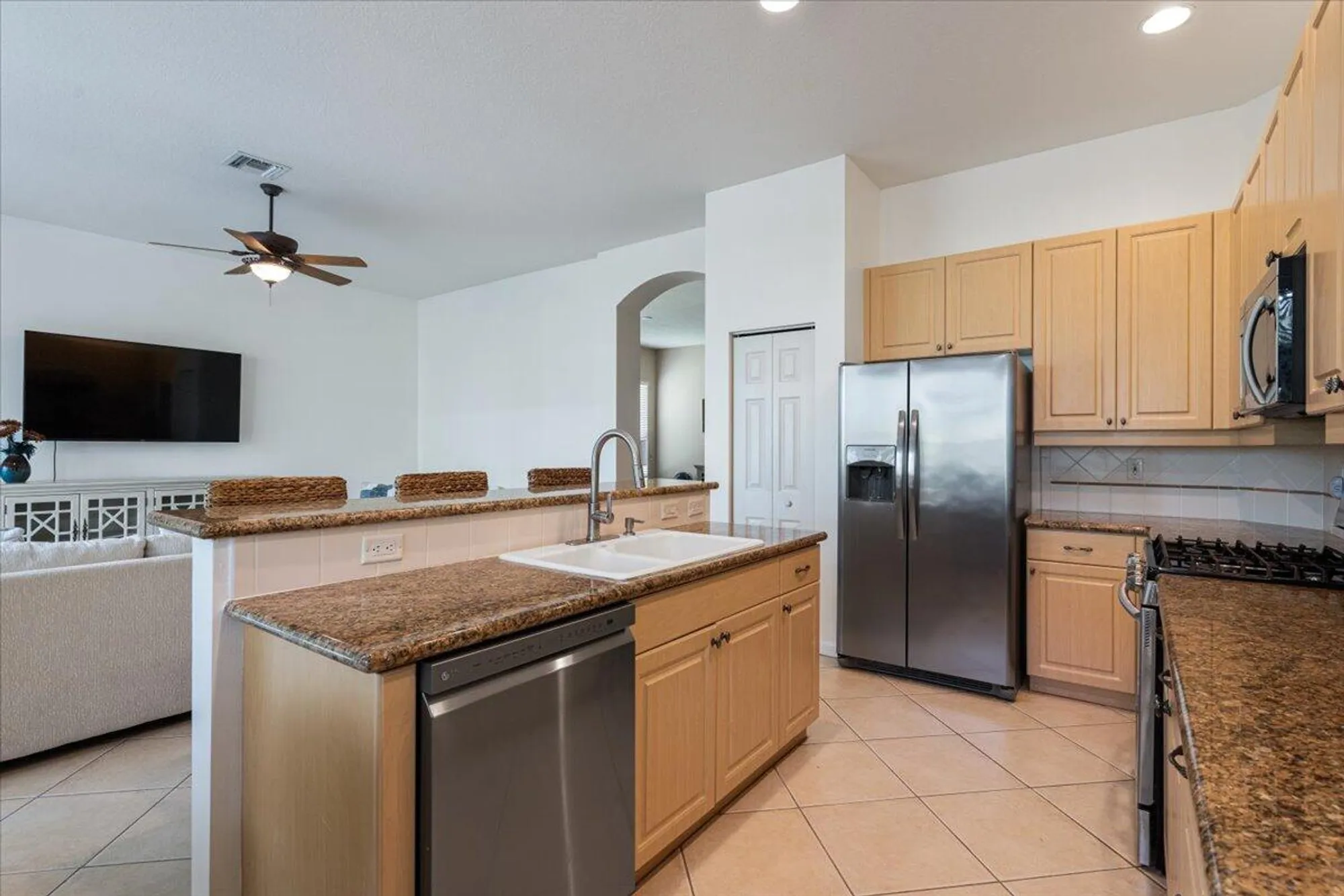 Property Slideshow image 14 of 64 | 284 nw toscane trl, Port Saint Lucie, FL, 34986