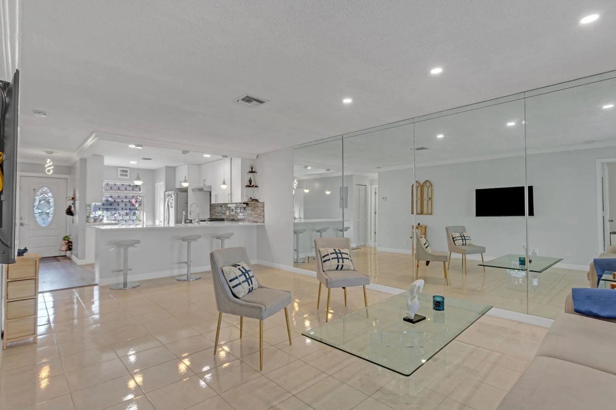 Property Slideshow image 12 of 63 | 6851 moonlit dr, Delray Beach, FL, 33446