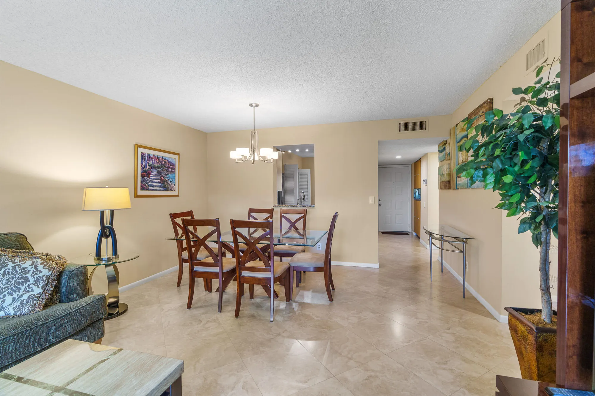 Property Slideshow image 14 of 48 | 6515 kensington ln apt 201, Delray Beach, FL, 33446