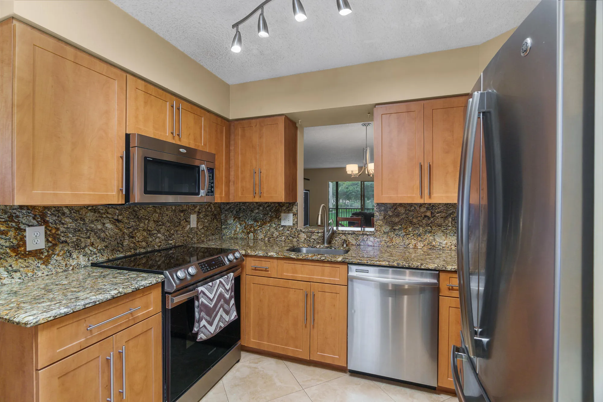 Property Slideshow image 6 of 48 | 6515 kensington ln apt 201, Delray Beach, FL, 33446