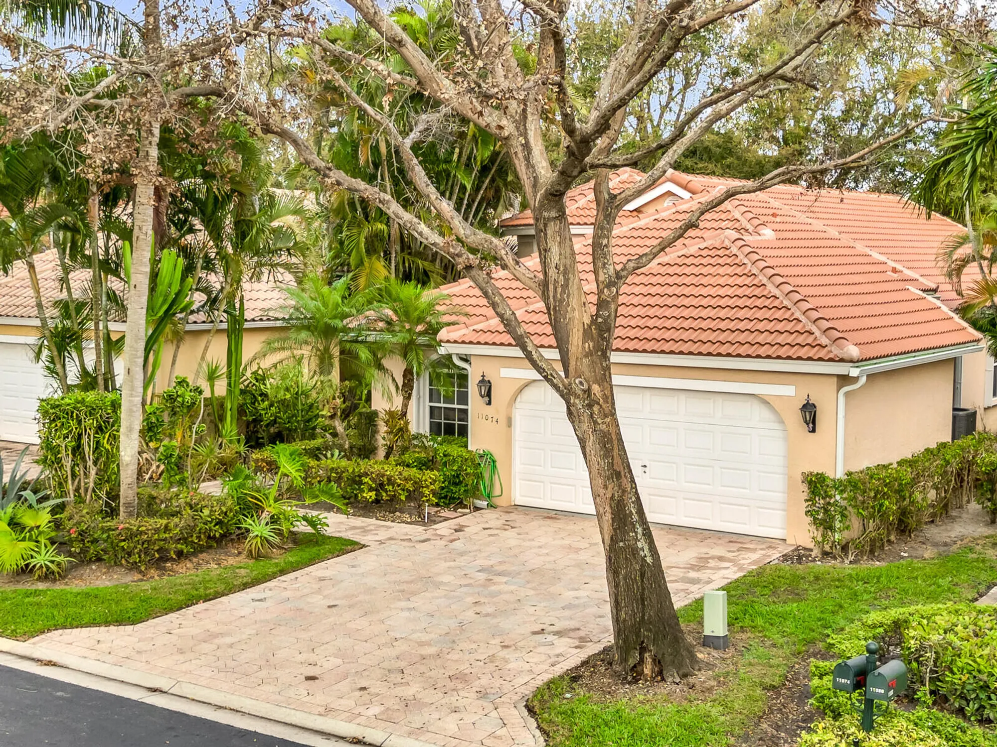 Property Slideshow image 30 of 34 | 11074 springbrook cir, Boynton Beach, FL, 33437