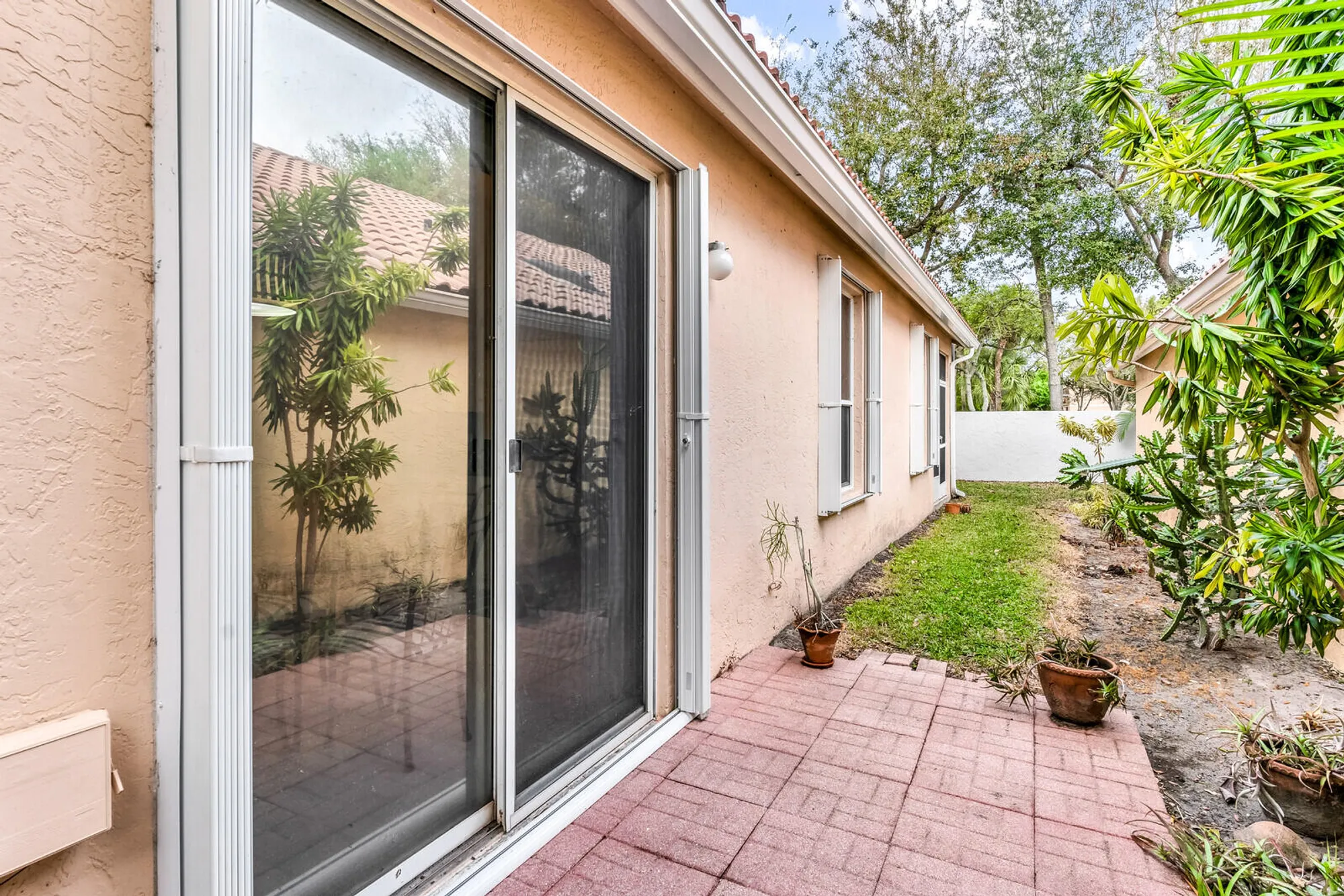 Property Slideshow image 28 of 34 | 11074 springbrook cir, Boynton Beach, FL, 33437