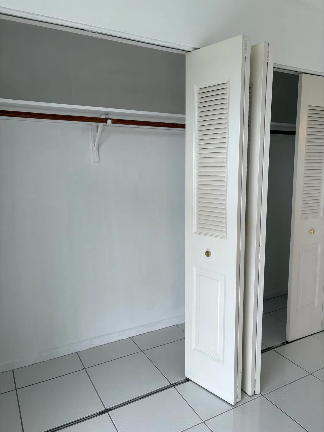 Property Slideshow image 6 of 12 | 113 berkshire e unit e, West Palm Beach, FL, 33417