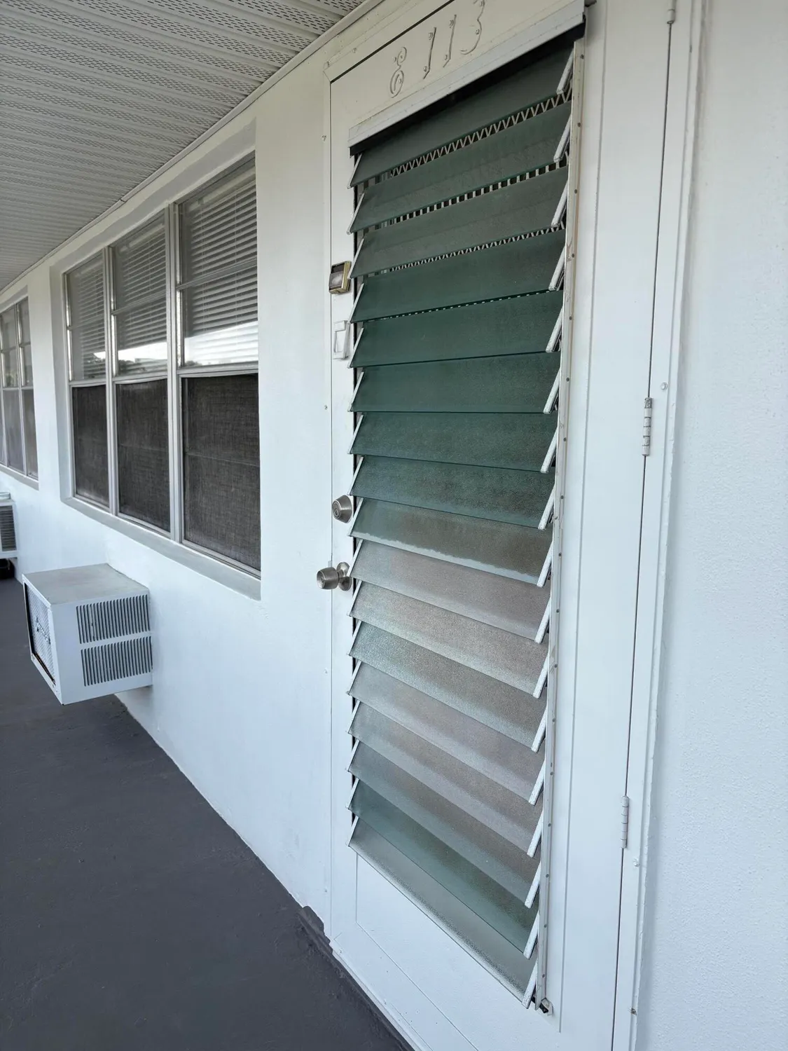 Property Slideshow image 8 of 12 | 113 berkshire e unit e, West Palm Beach, FL, 33417