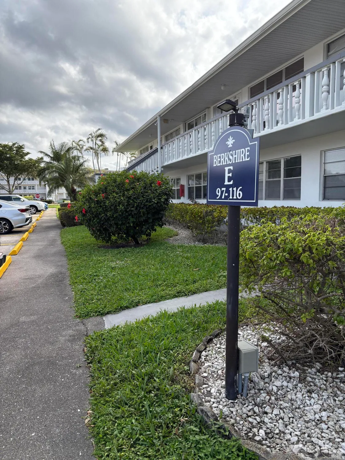 Property Slideshow image 1 of 12 | 113 berkshire e unit e, West Palm Beach, FL, 33417