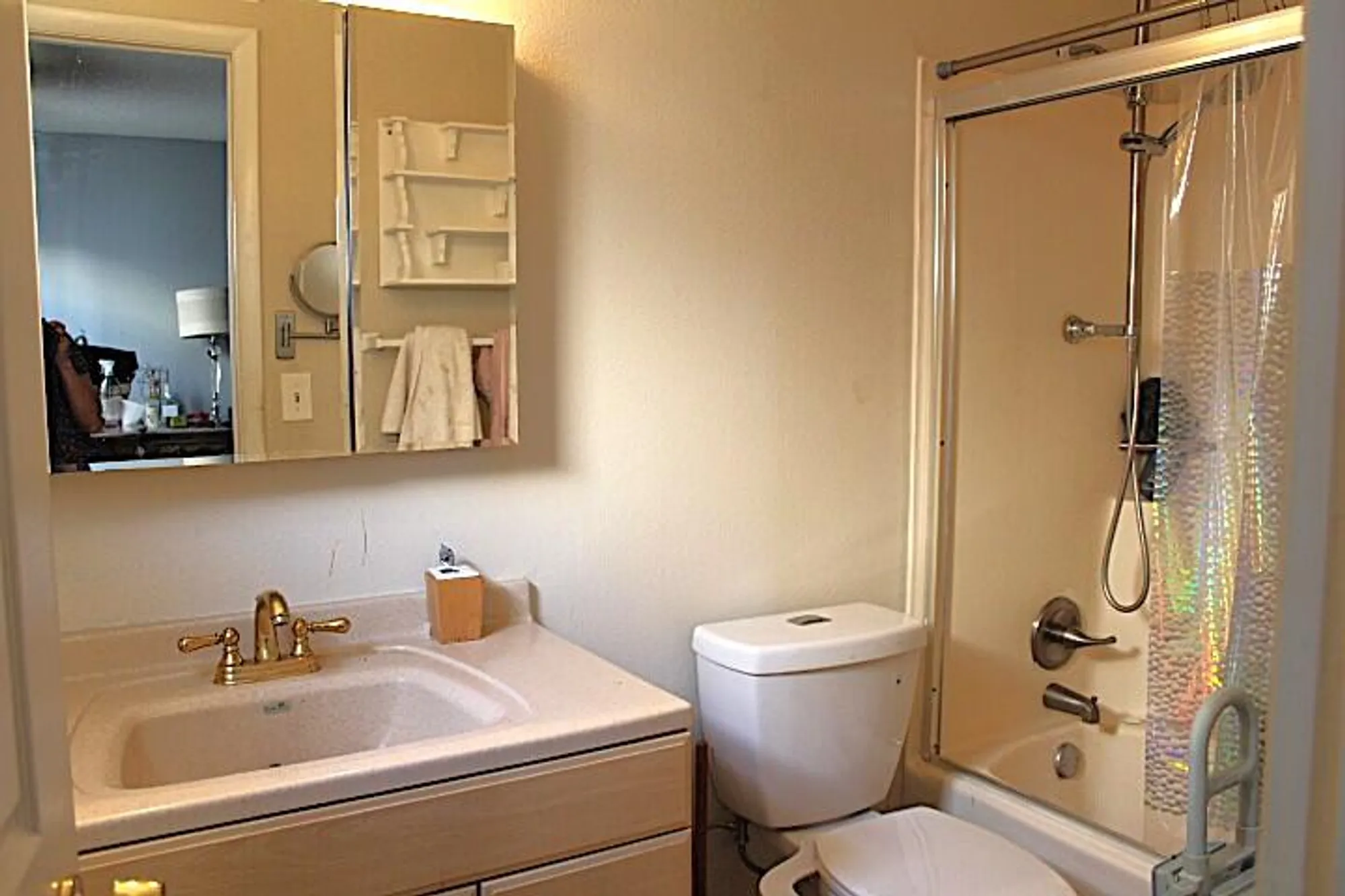 Property Slideshow image 22 of 44 | 149 lake gloria dr, West Palm Beach, FL, 33411