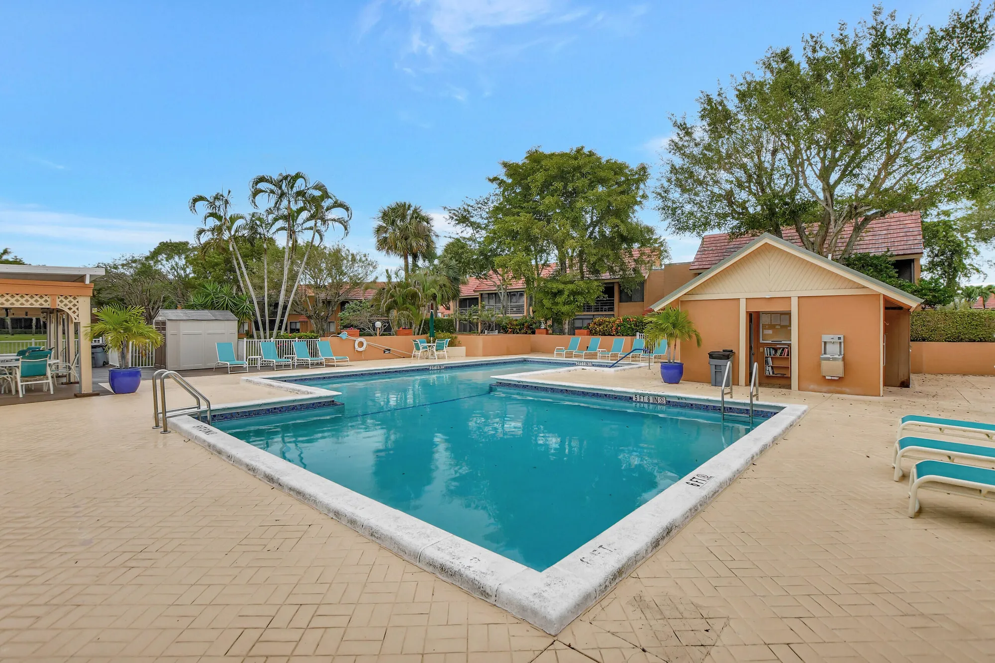Property Slideshow image 28 of 34 | 11255 green lake dr 202, Boynton Beach, FL, 33437