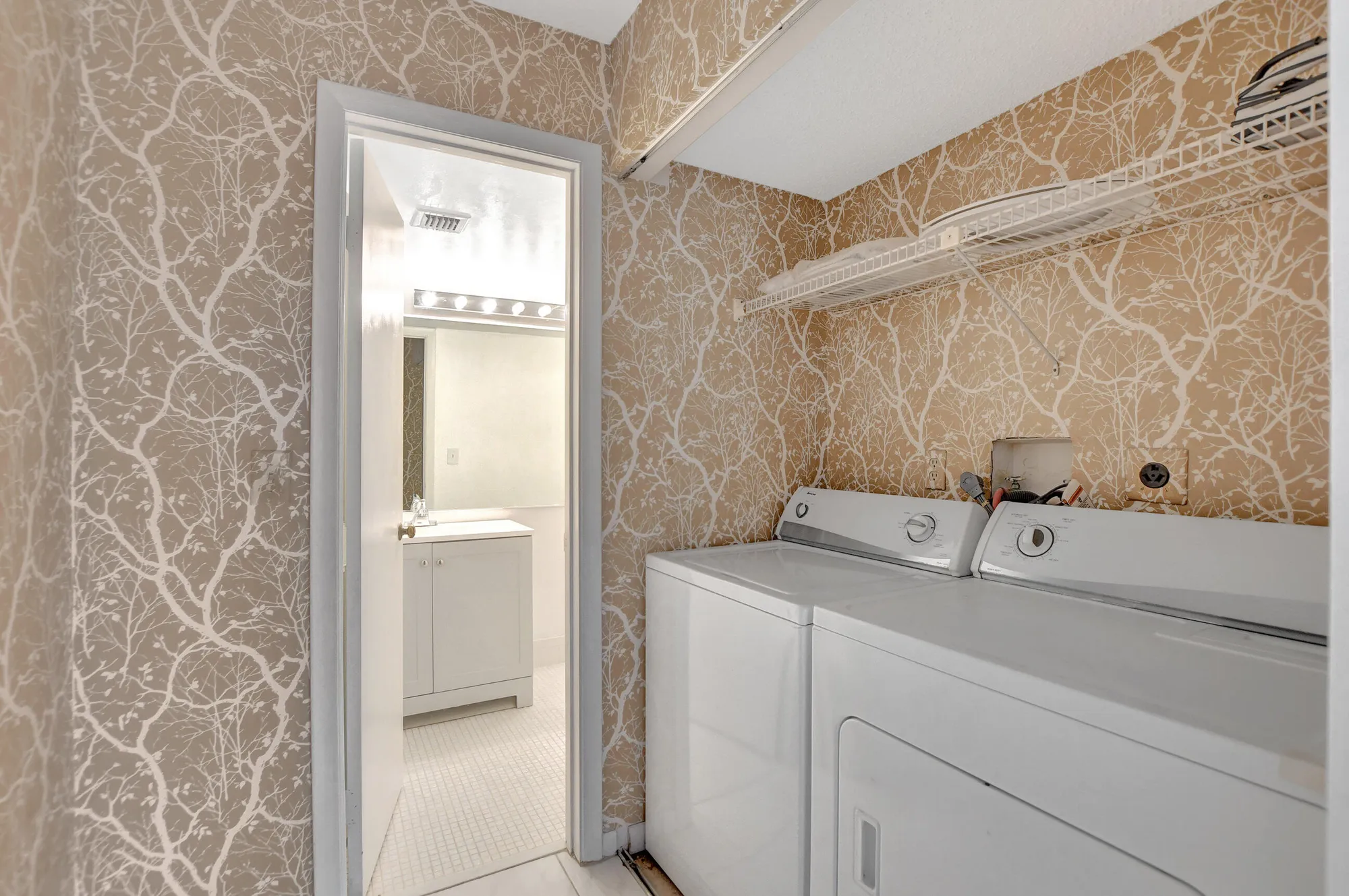 Property Slideshow image 19 of 34 | 11255 green lake dr 202, Boynton Beach, FL, 33437