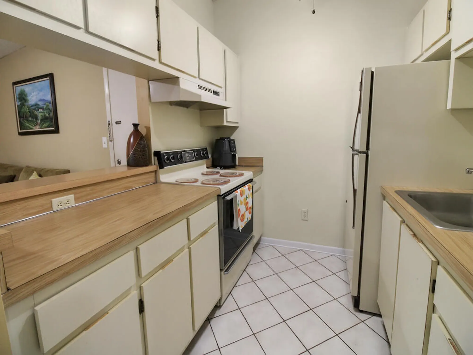 Property Slideshow image 11 of 29 | 7837 ashmont cir 212, Tamarac, FL, 33321