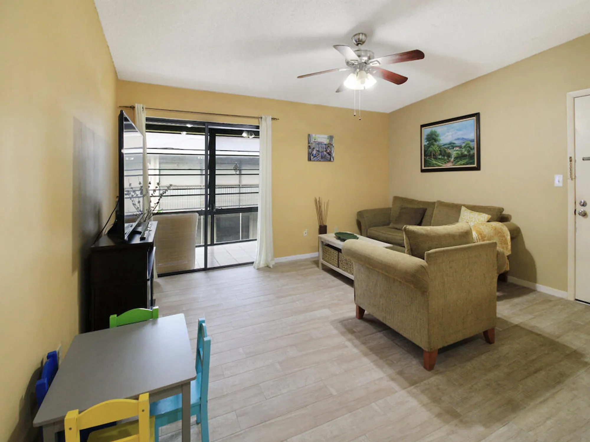 Property Slideshow image 14 of 29 | 7837 ashmont cir 212, Tamarac, FL, 33321