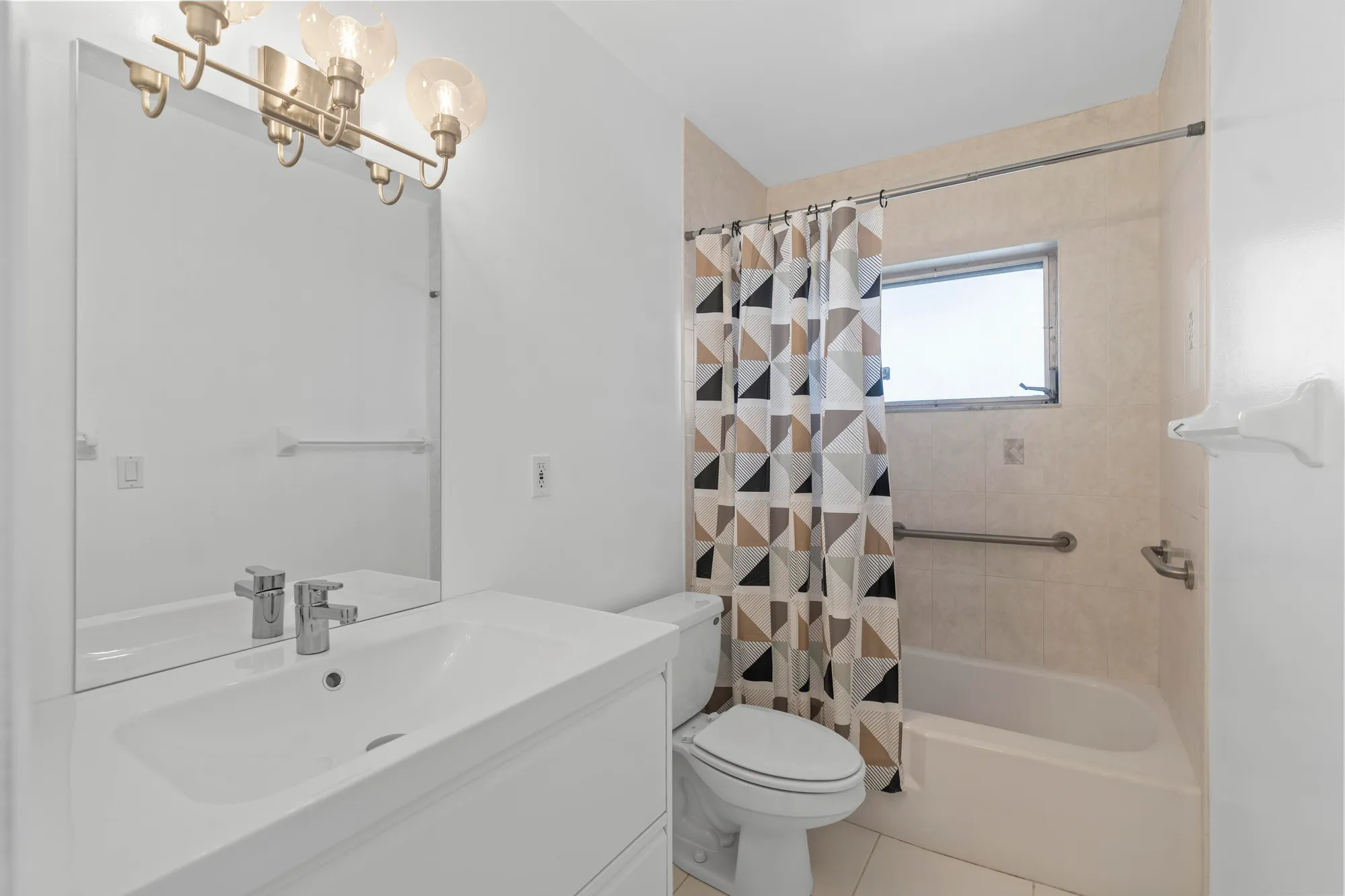 Property Slideshow image 10 of 33 | 2894 crosley dr d, West Palm Beach, FL, 33415