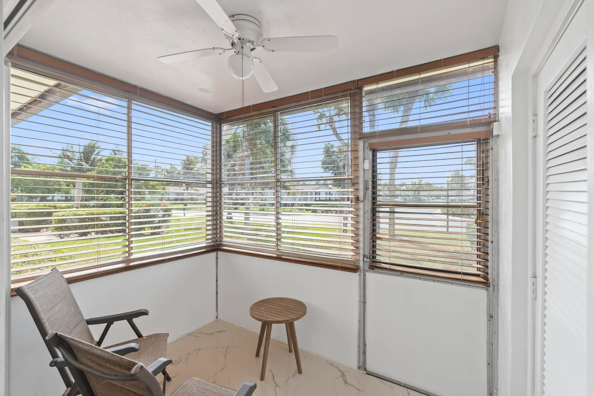 Property Slideshow image 18 of 33 | 2894 crosley dr d, West Palm Beach, FL, 33415