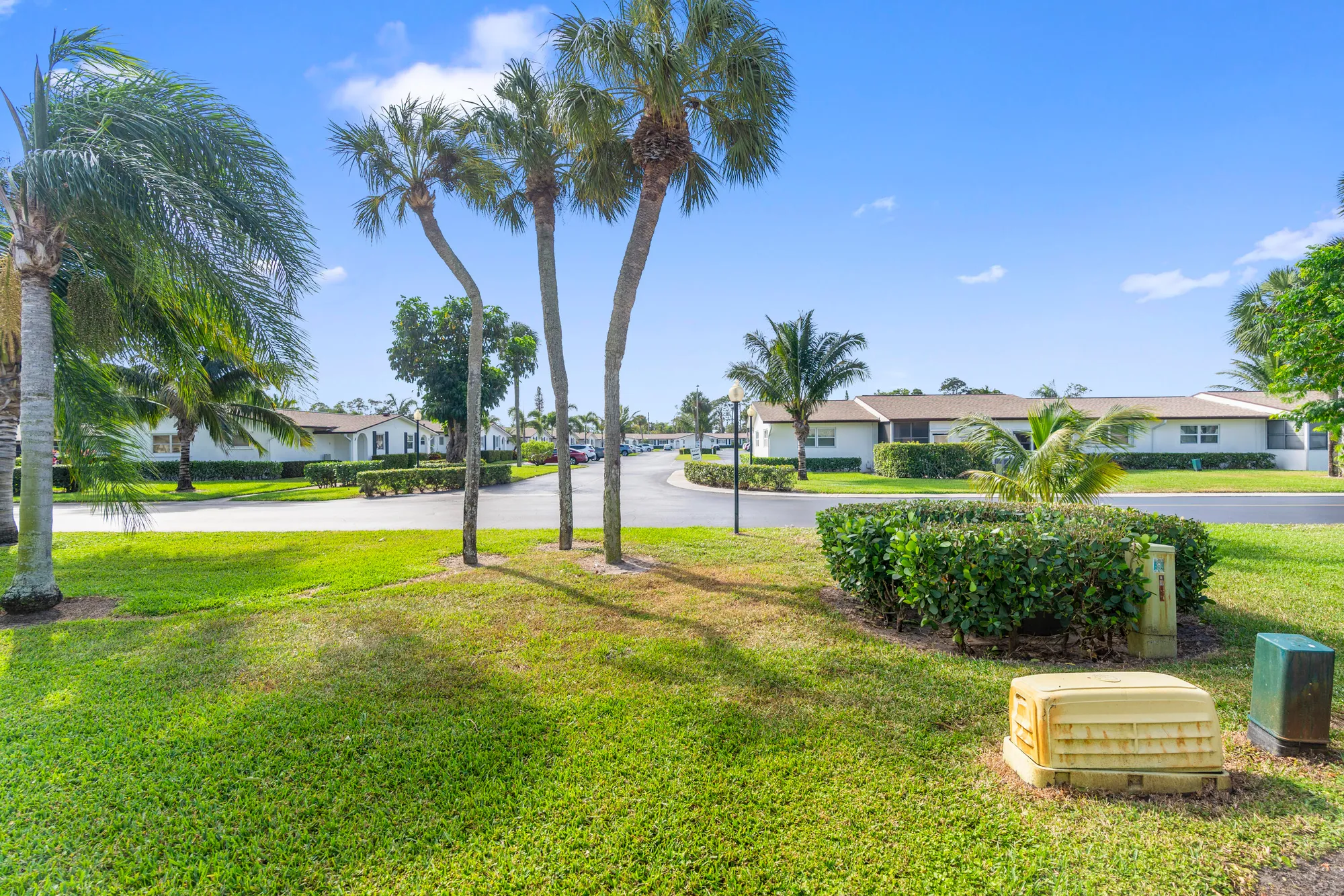 Property Slideshow image 22 of 33 | 2894 crosley dr d, West Palm Beach, FL, 33415