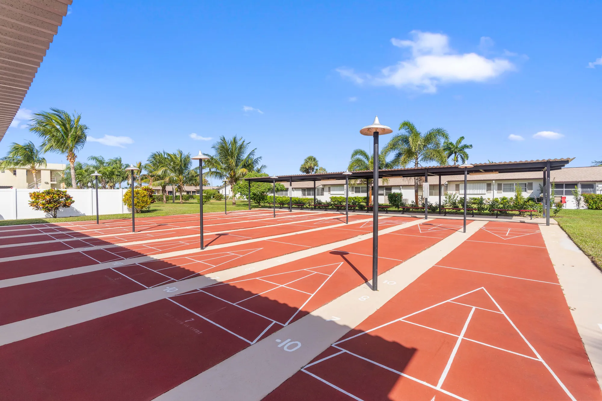 Property Slideshow image 26 of 33 | 2894 crosley dr d, West Palm Beach, FL, 33415