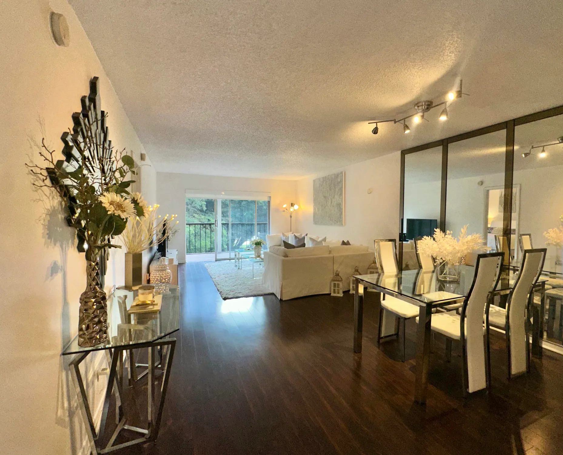 Property Slideshow image 7 of 45 | 5900 nw 44th st apt 403, Lauderhill, FL, 33319