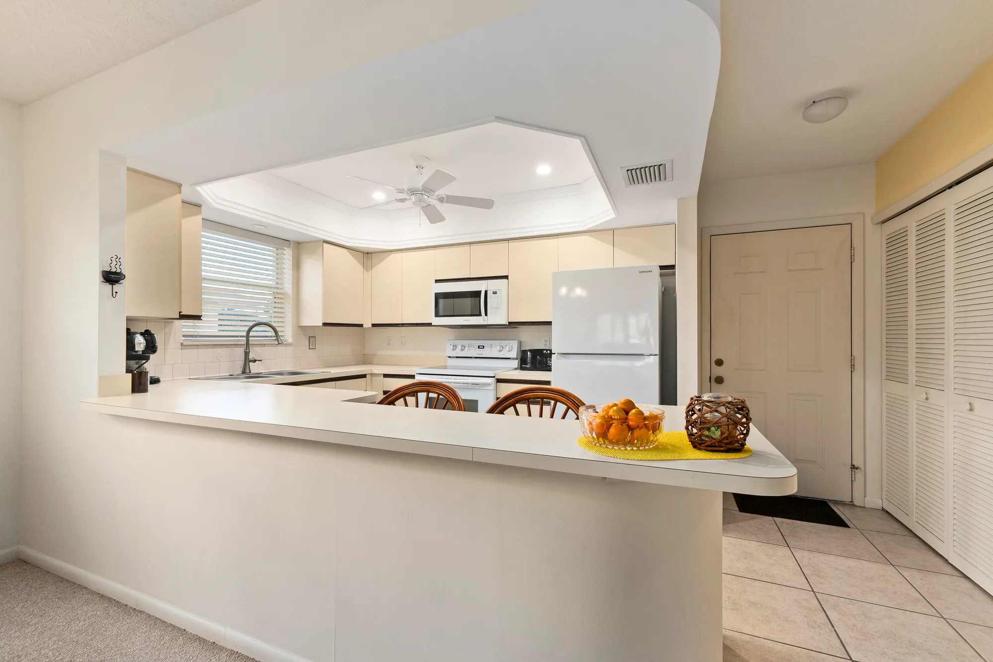 Property Slideshow image 6 of 31 | 2950 se ocean blvd 117-8, Stuart, FL, 34996