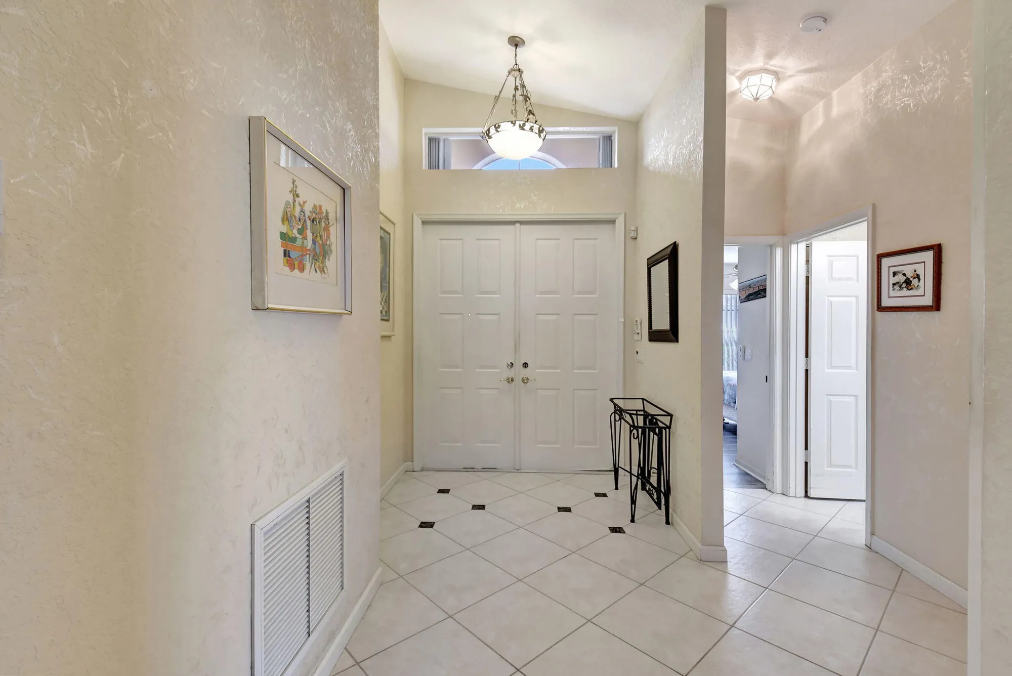 Property Slideshow image 4 of 58 | 5113 glenville dr, Boynton Beach, FL, 33437