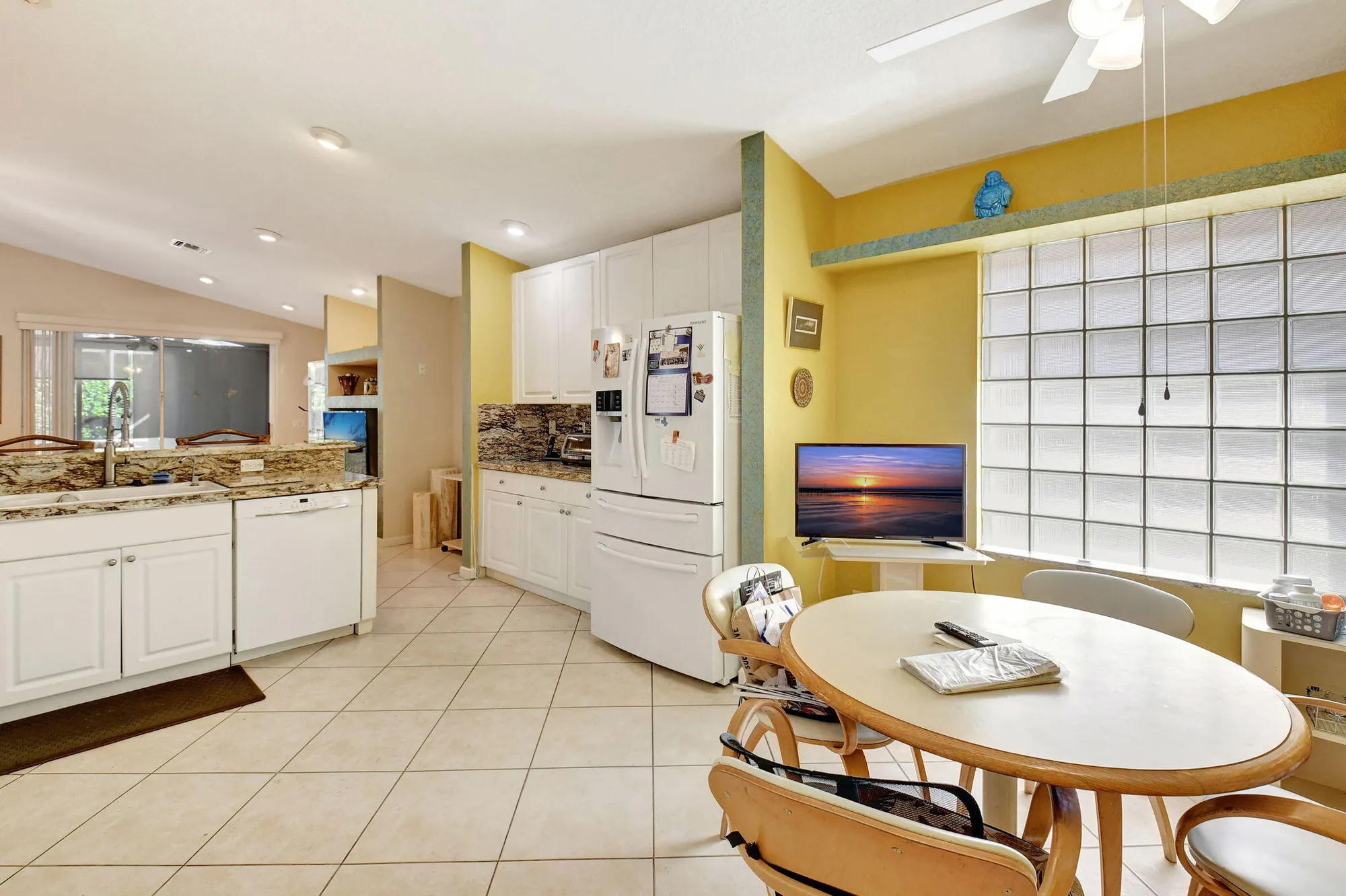 Property Slideshow image 14 of 58 | 5113 glenville dr, Boynton Beach, FL, 33437