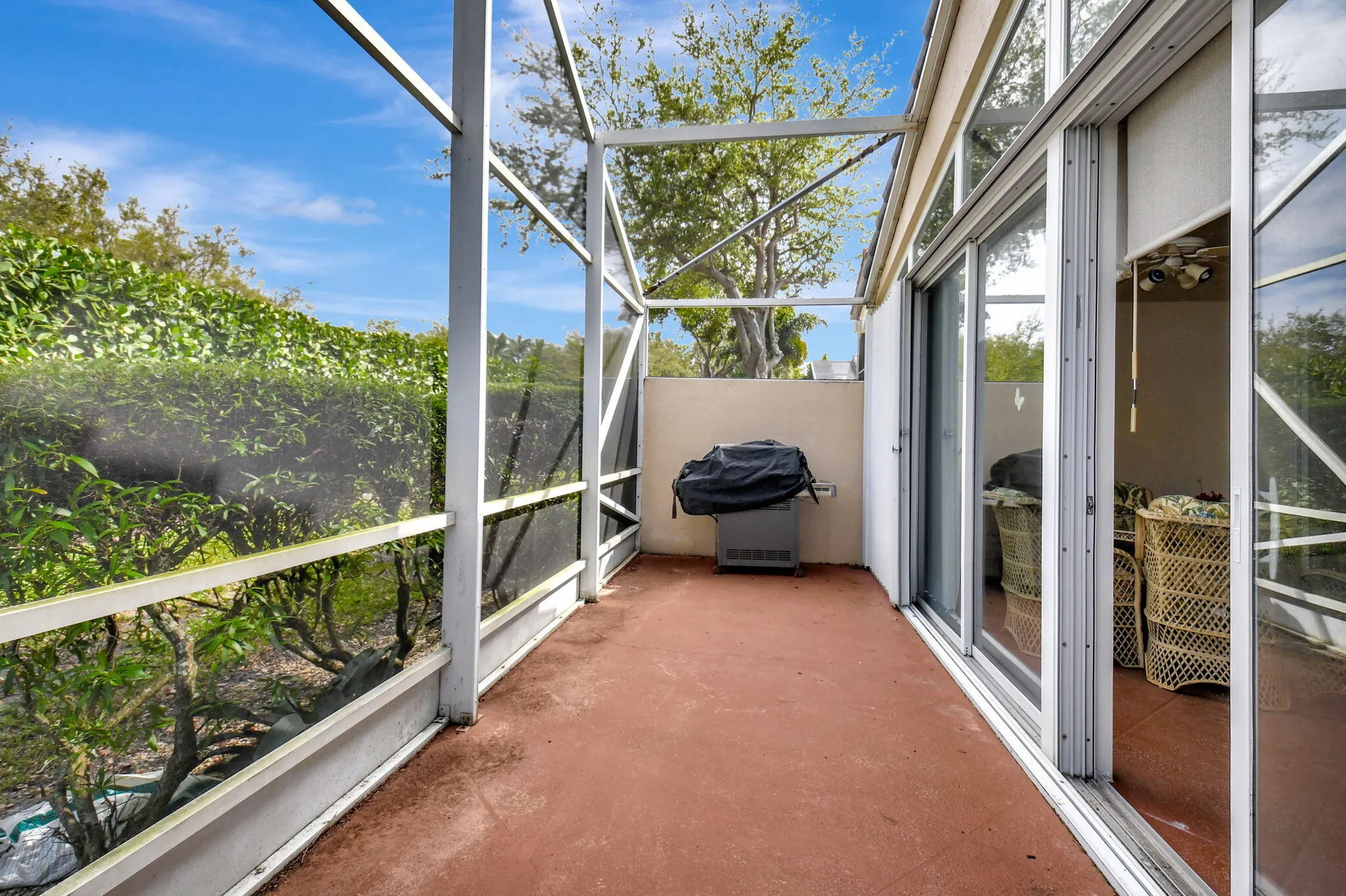 Property Slideshow image 25 of 58 | 5113 glenville dr, Boynton Beach, FL, 33437