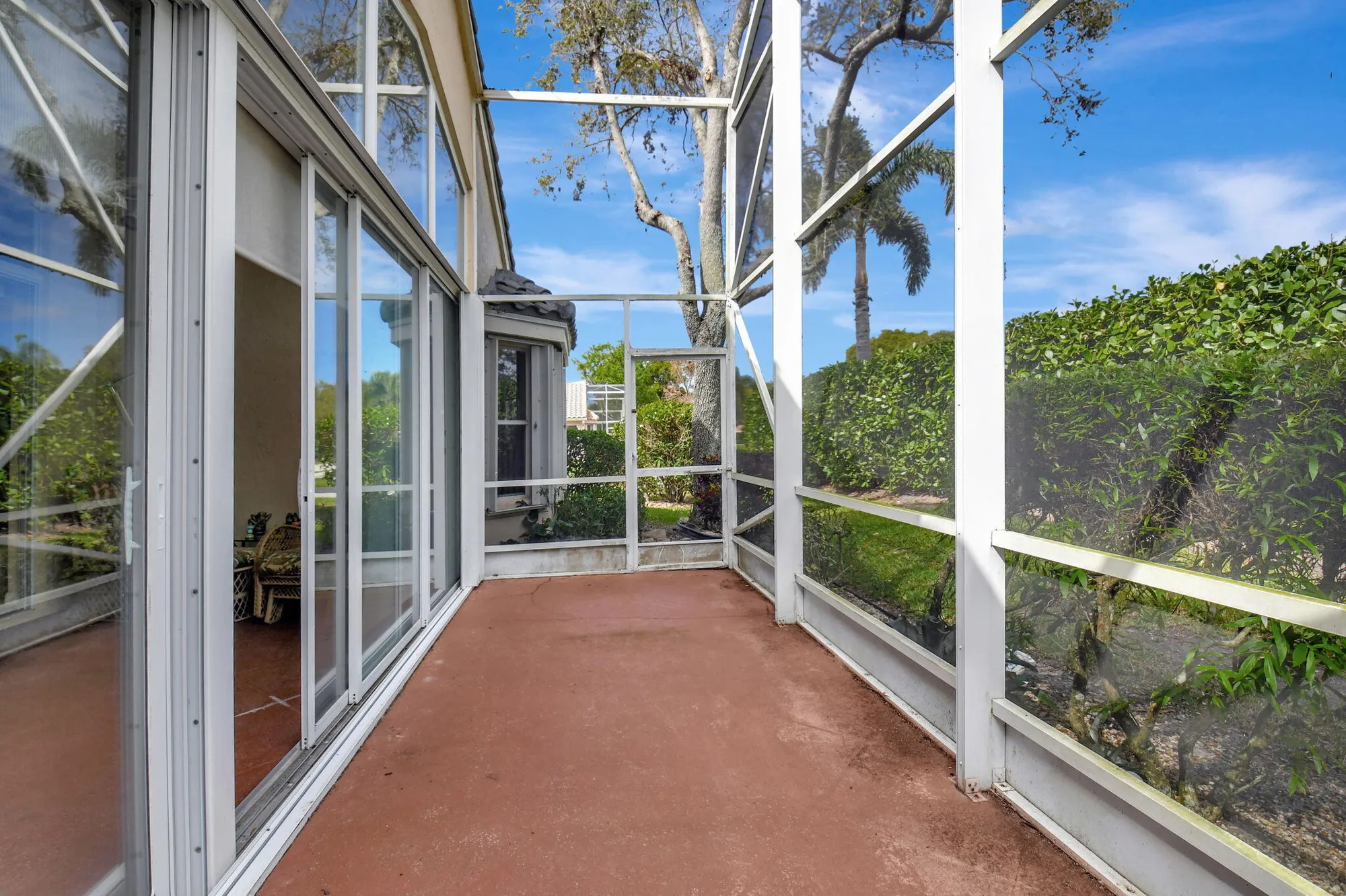 Property Slideshow image 26 of 58 | 5113 glenville dr, Boynton Beach, FL, 33437