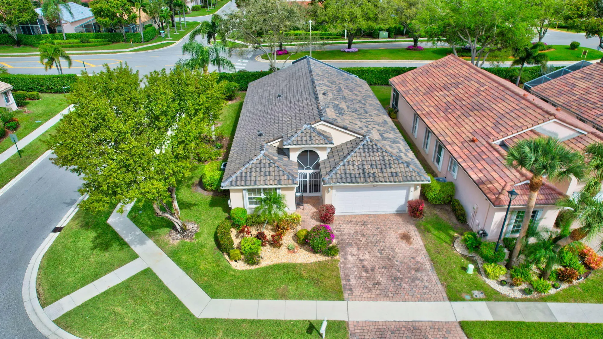 Property Slideshow image 27 of 58 | 5113 glenville dr, Boynton Beach, FL, 33437