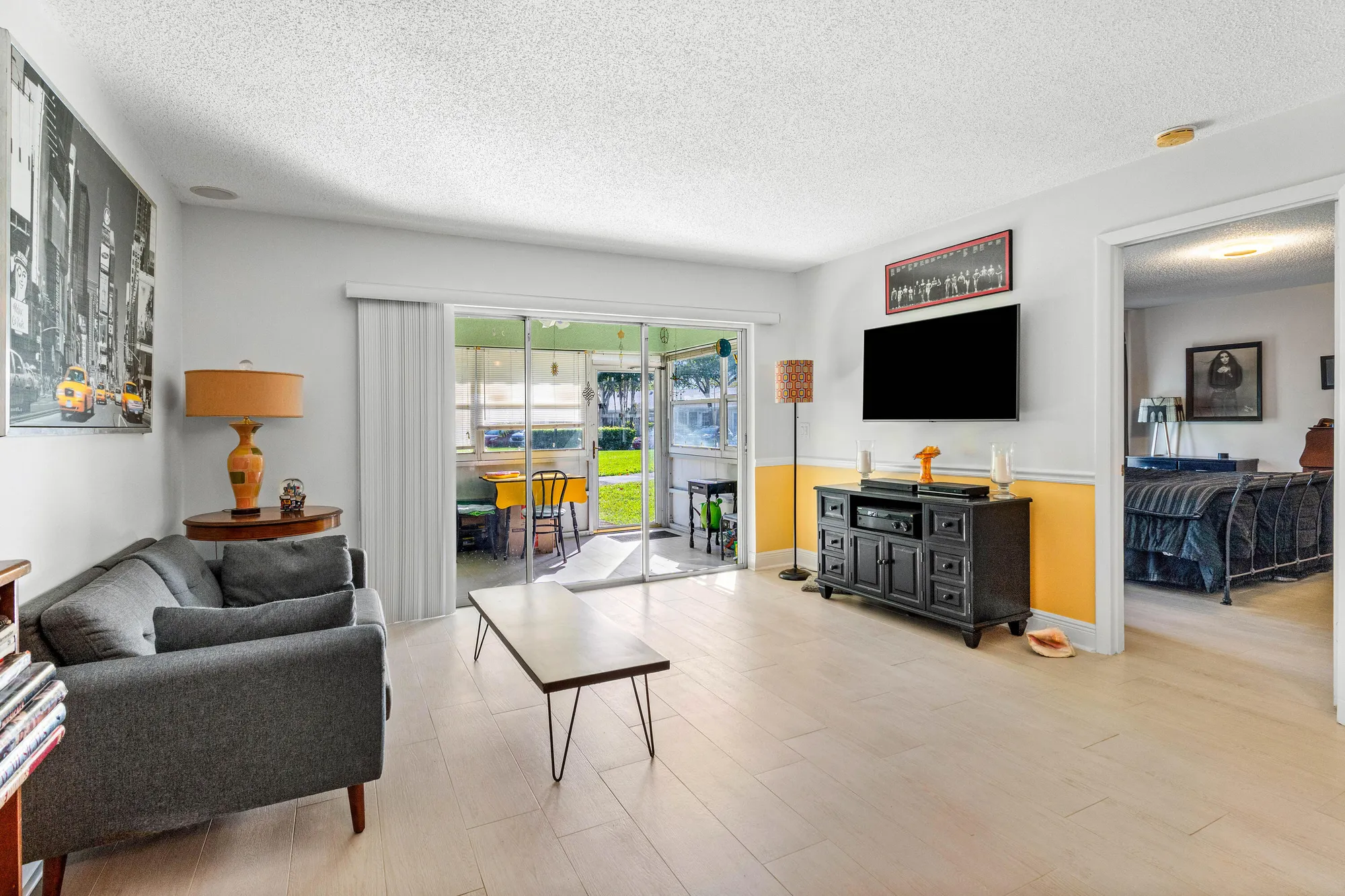 Property Slideshow image 9 of 41 | 528 franconia cir, Lake Worth, FL, 33467