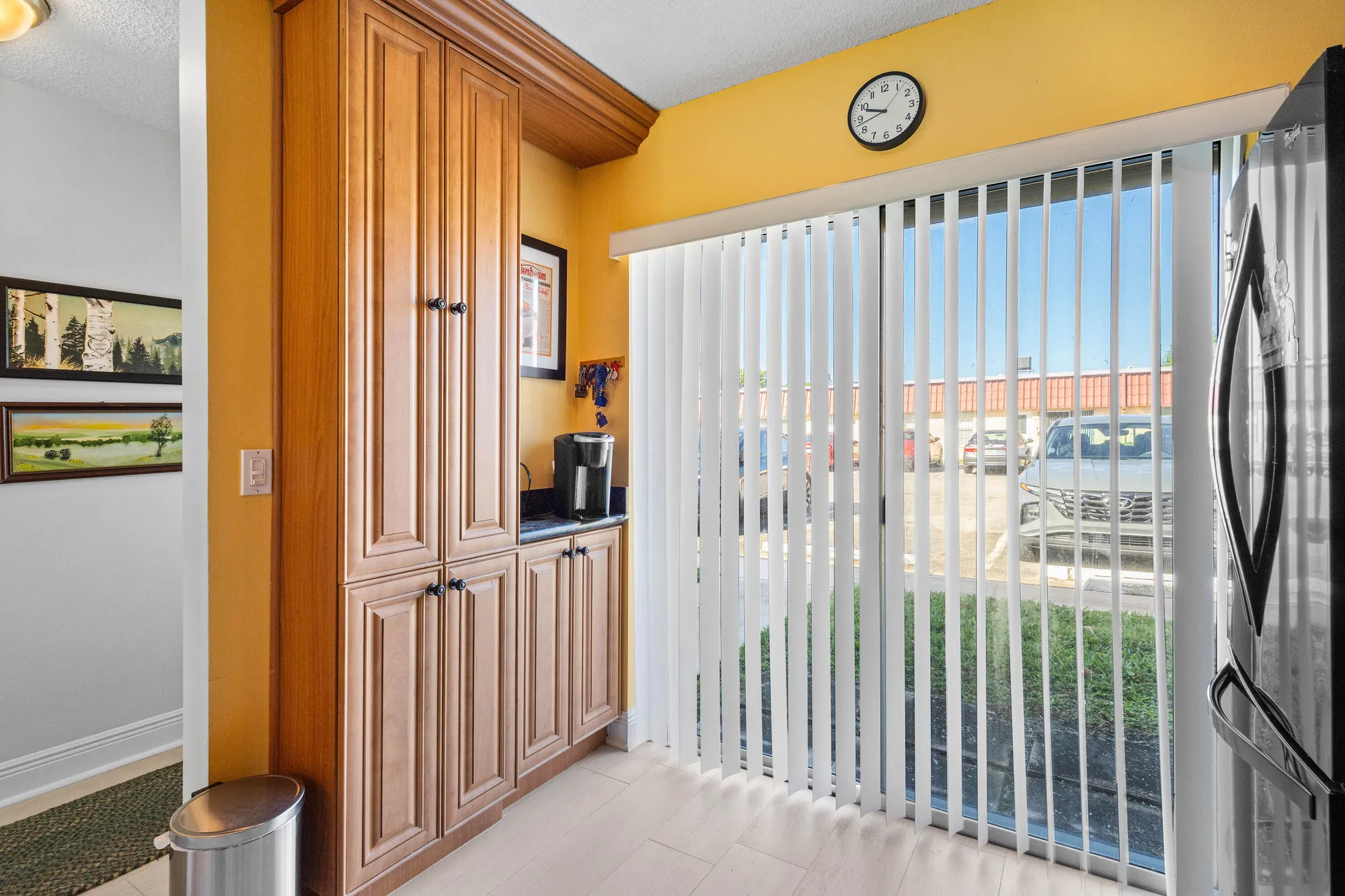 Property Slideshow image 12 of 41 | 528 franconia cir, Lake Worth, FL, 33467