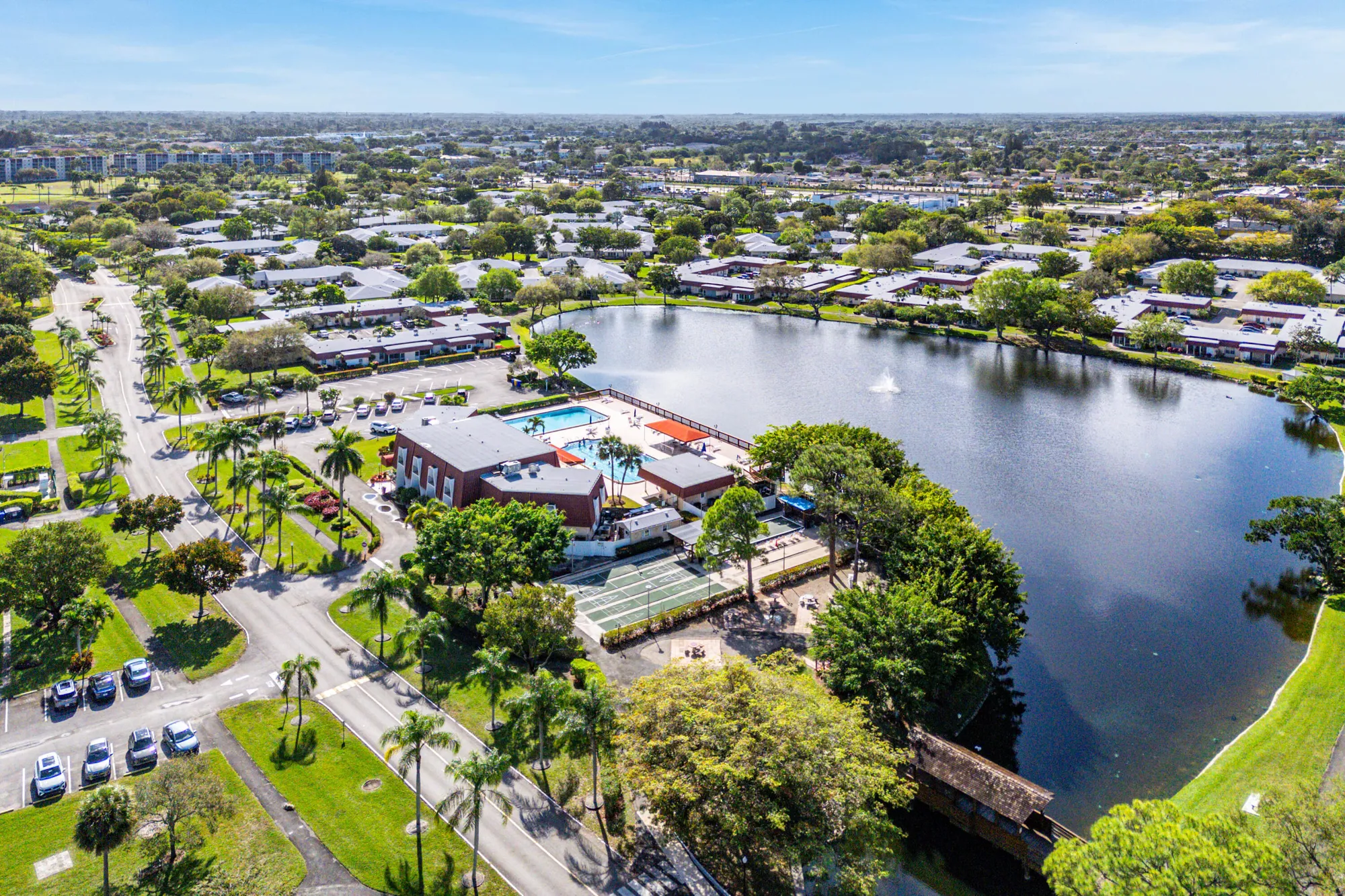 Property Slideshow image 25 of 41 | 528 franconia cir, Lake Worth, FL, 33467