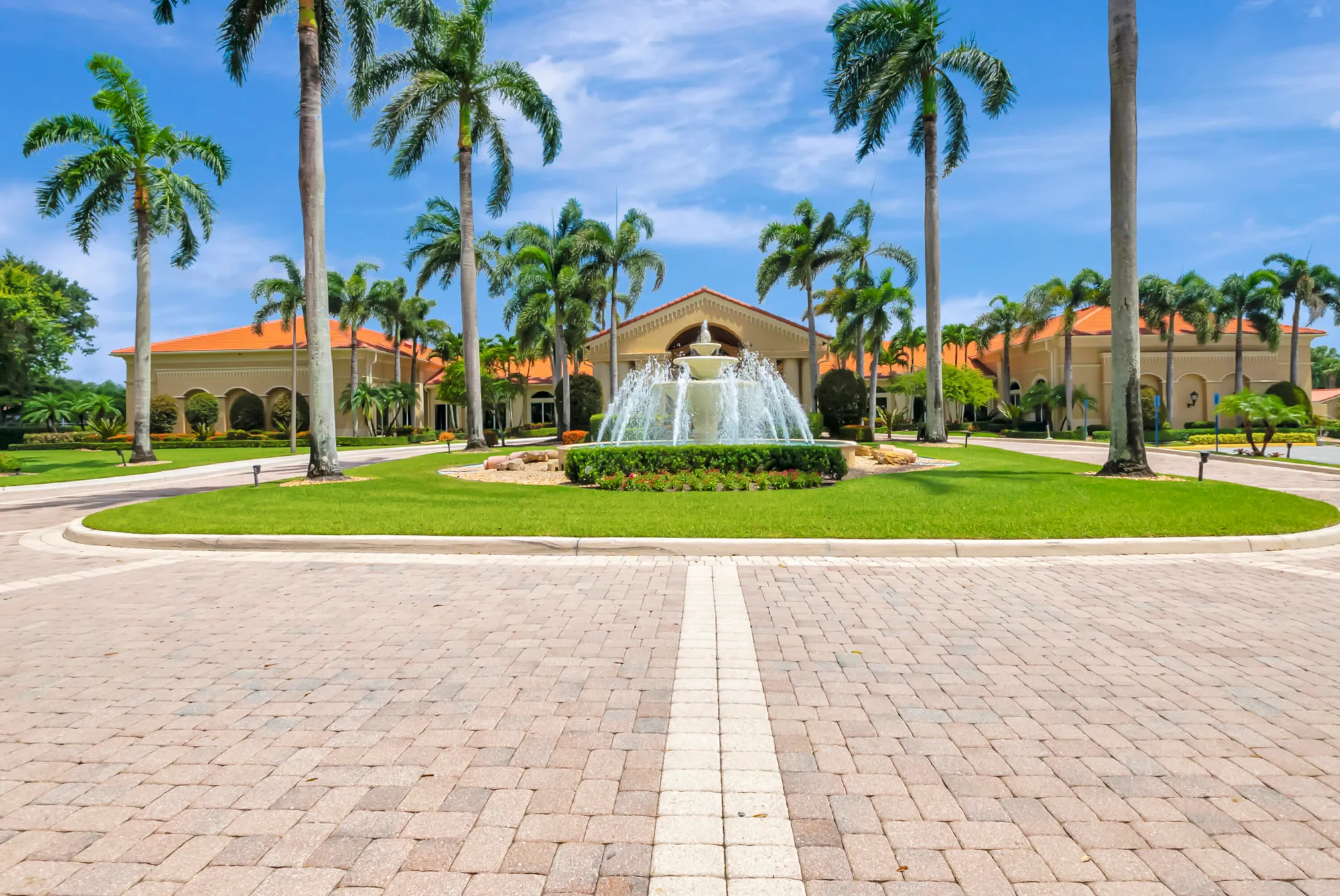 Property Slideshow image 32 of 58 | 5113 glenville dr, Boynton Beach, FL, 33437