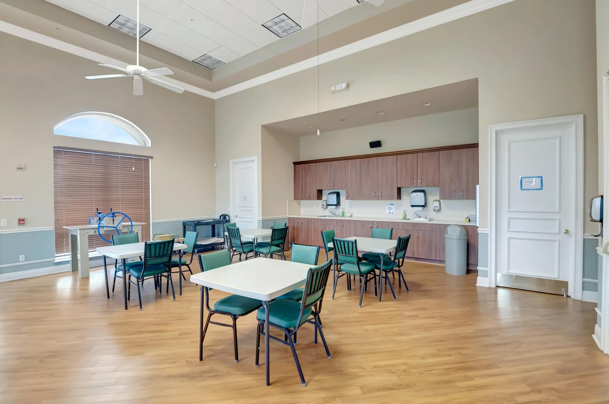 Property Slideshow image 40 of 58 | 5113 glenville dr, Boynton Beach, FL, 33437