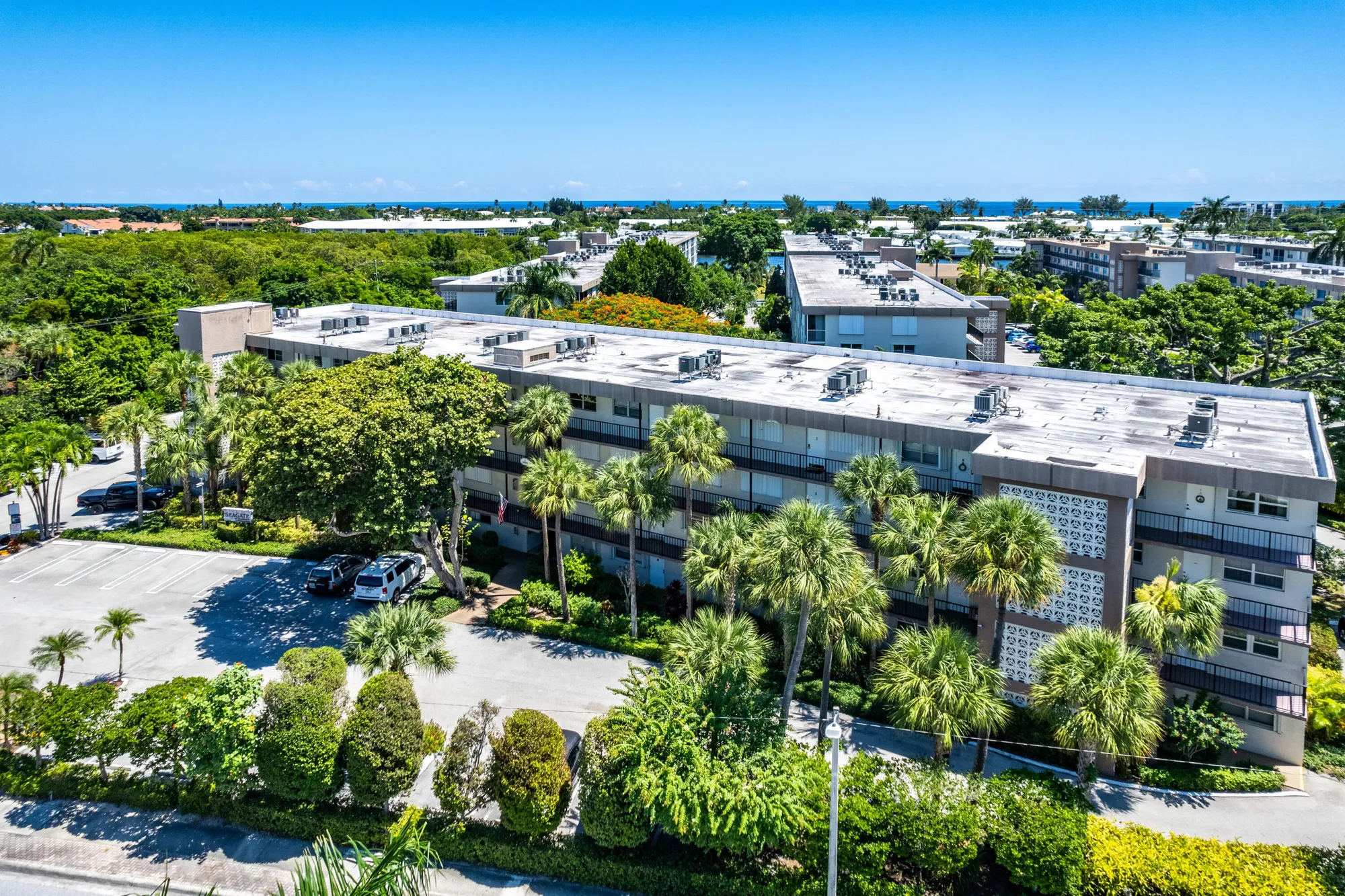 Property Slideshow image 25 of 33 | 2000 s federal hwy 107, Boynton Beach, FL, 33435