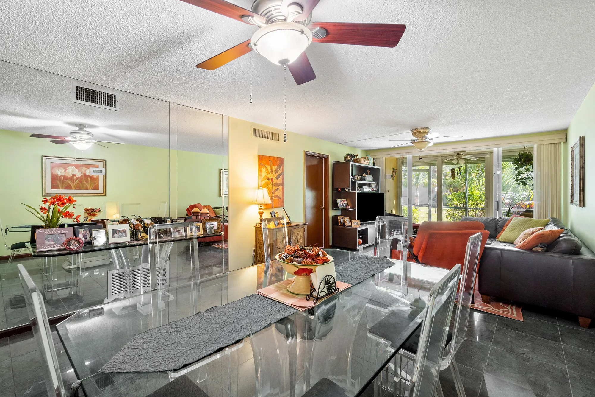 Property Slideshow image 9 of 33 | 2000 s federal hwy 107, Boynton Beach, FL, 33435