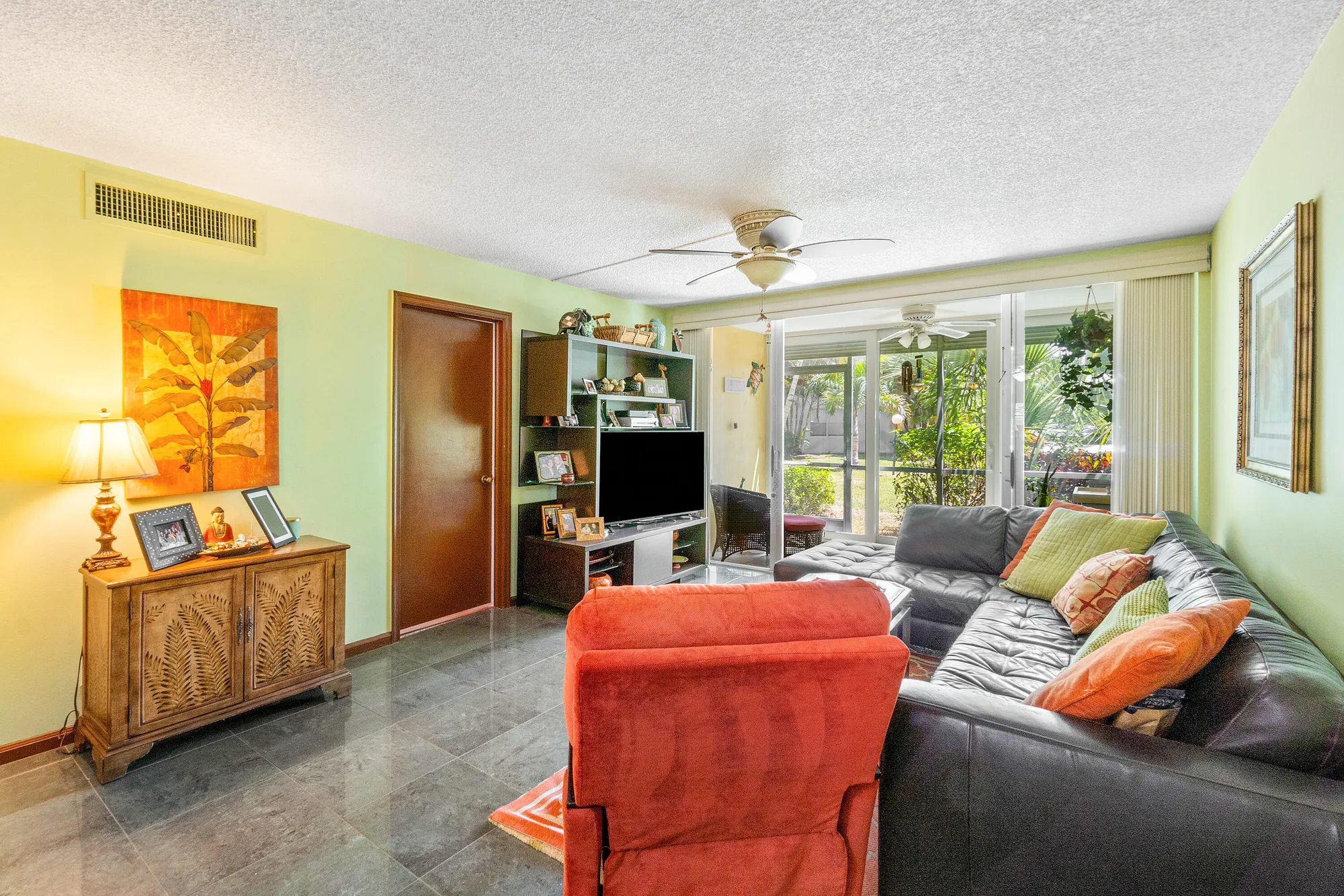 Property Slideshow image 12 of 33 | 2000 s federal hwy 107, Boynton Beach, FL, 33435